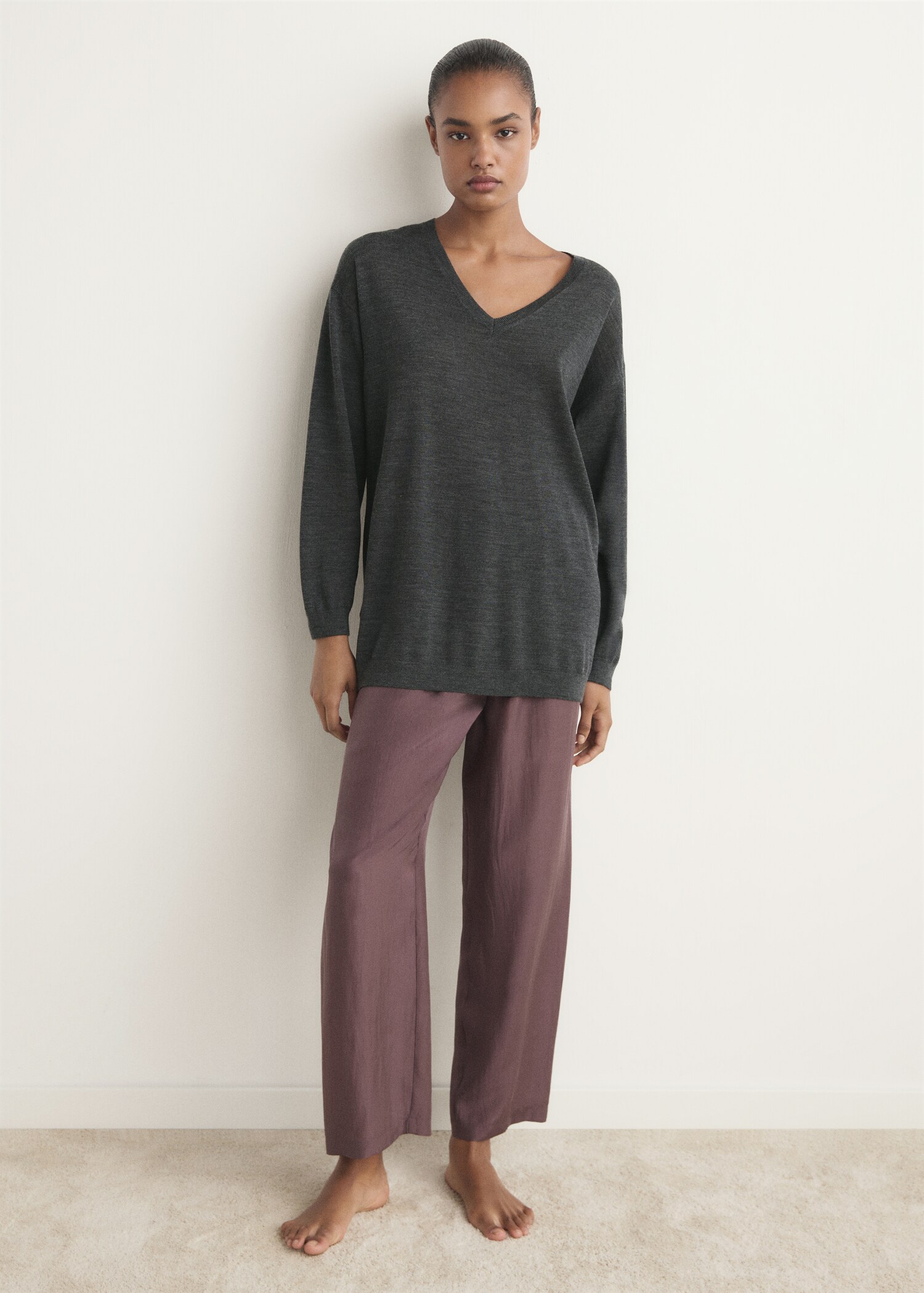 Wool pyjama sweater - General plane
