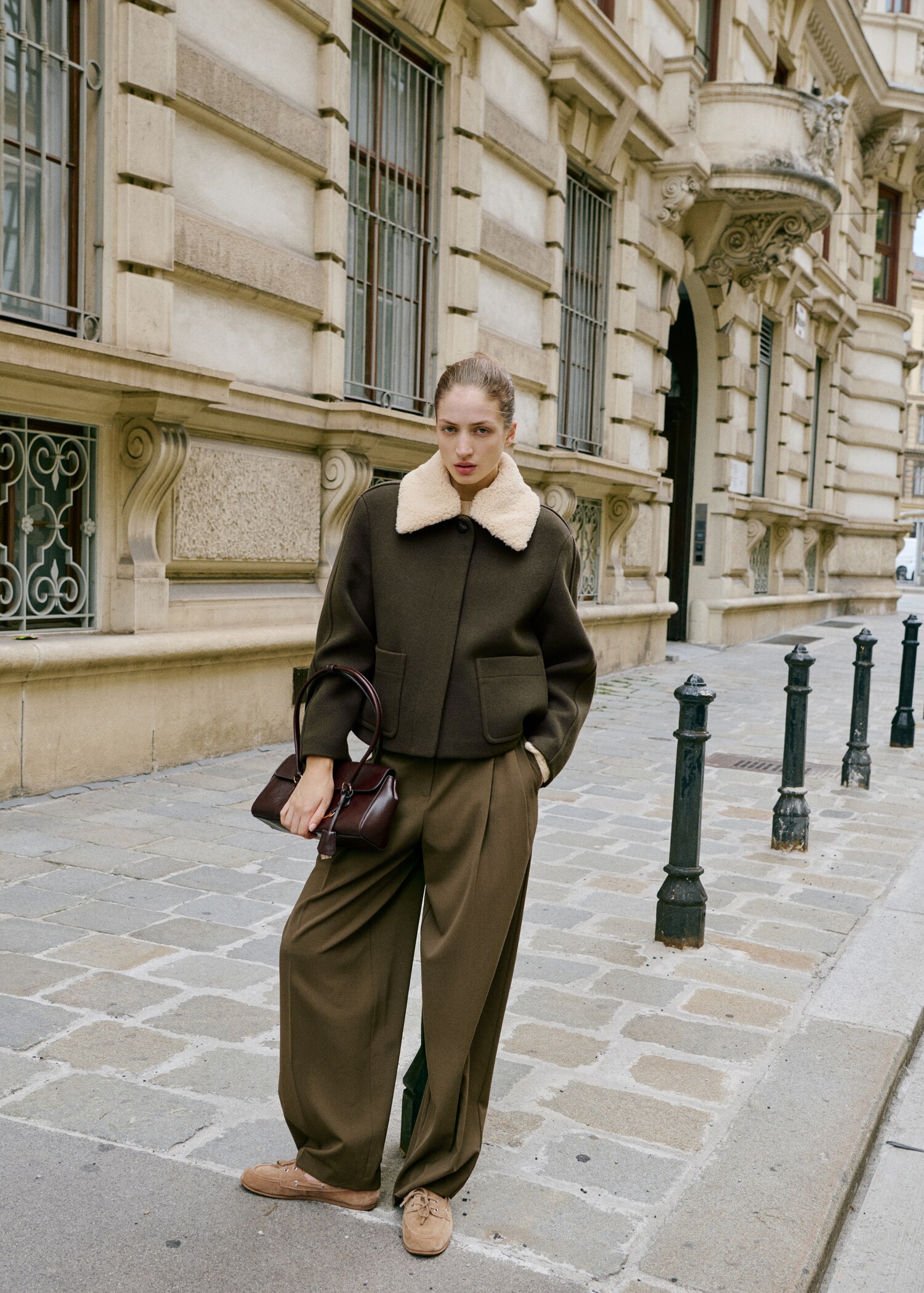 Veste en mélange de laine avec col en sherpa - Plan général