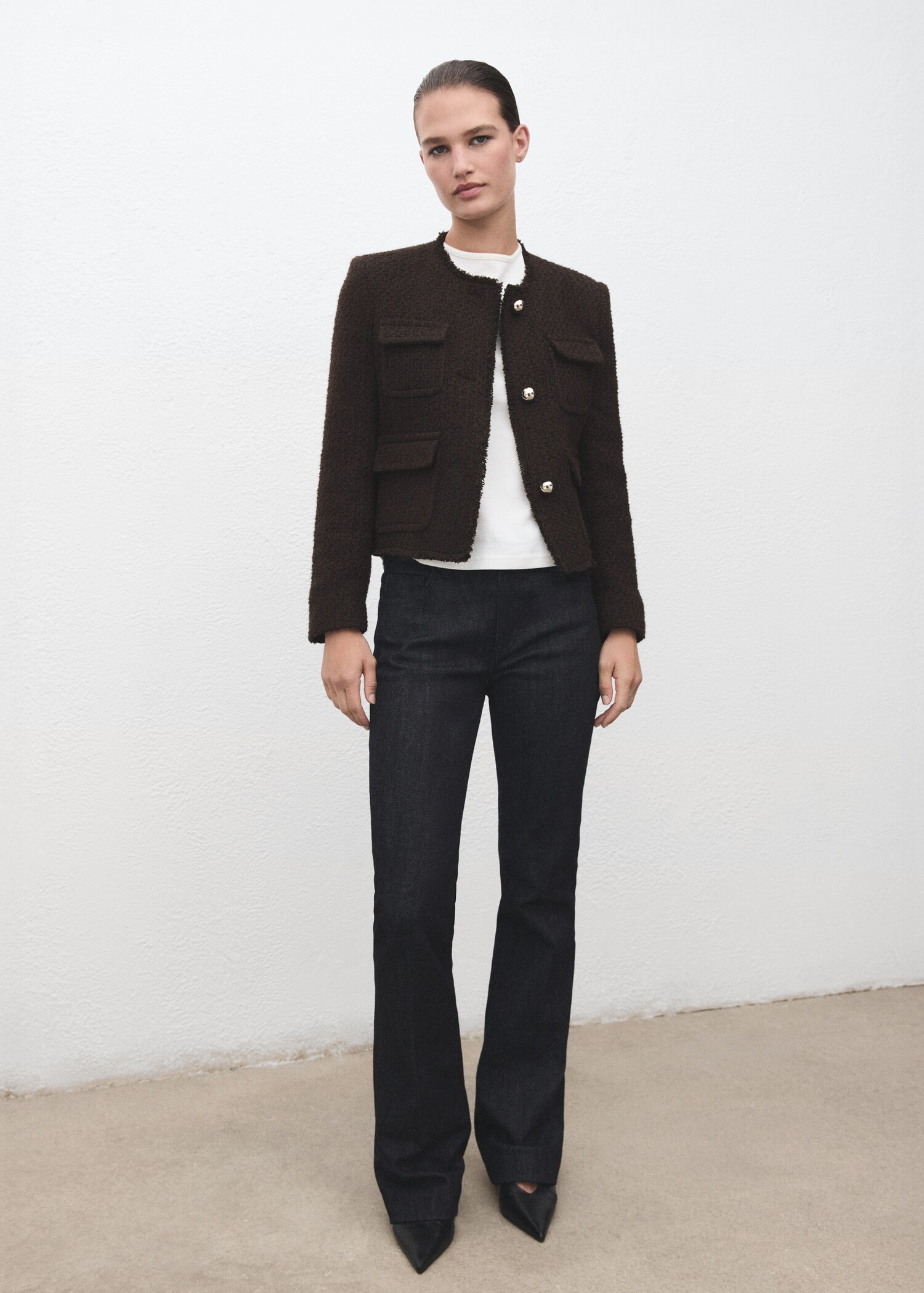 Tweed jacket with frayed ends - General plane