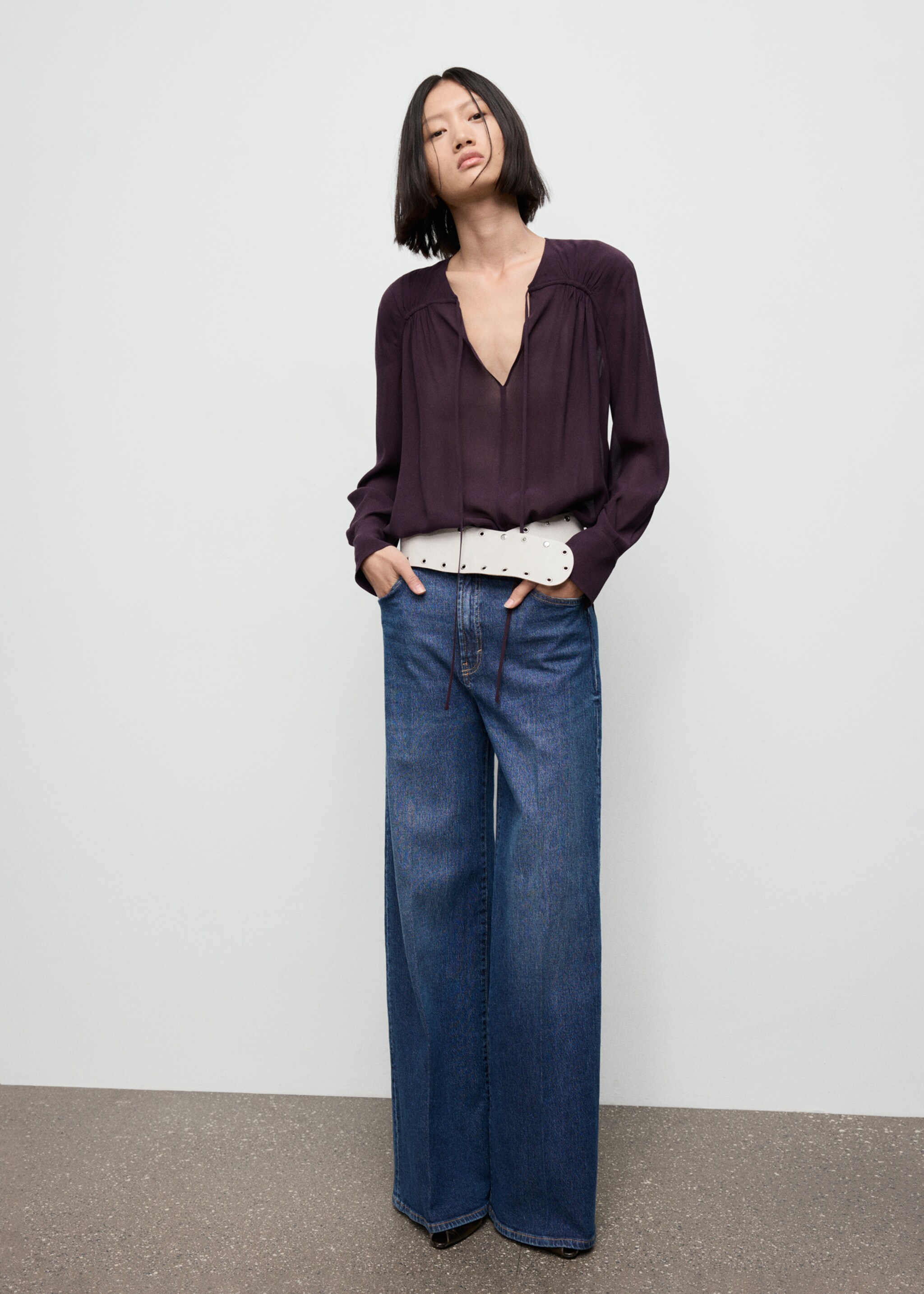 Chiffon blouse with bow neckline - General plane, Burgundy. Ref: 17077817-00.