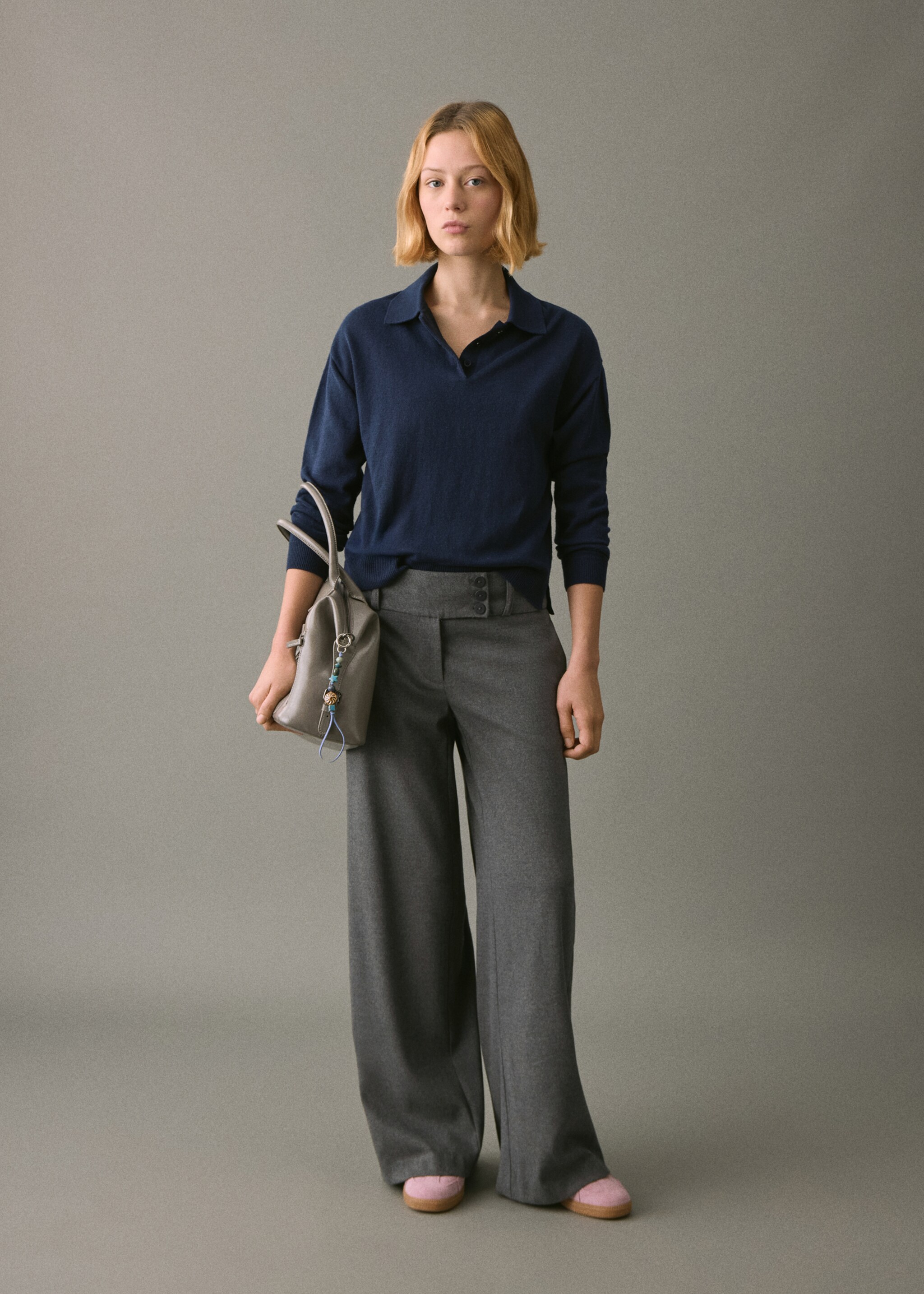 Pantalón traje recto - Plano general, Gris. Ref: 17078267-00.