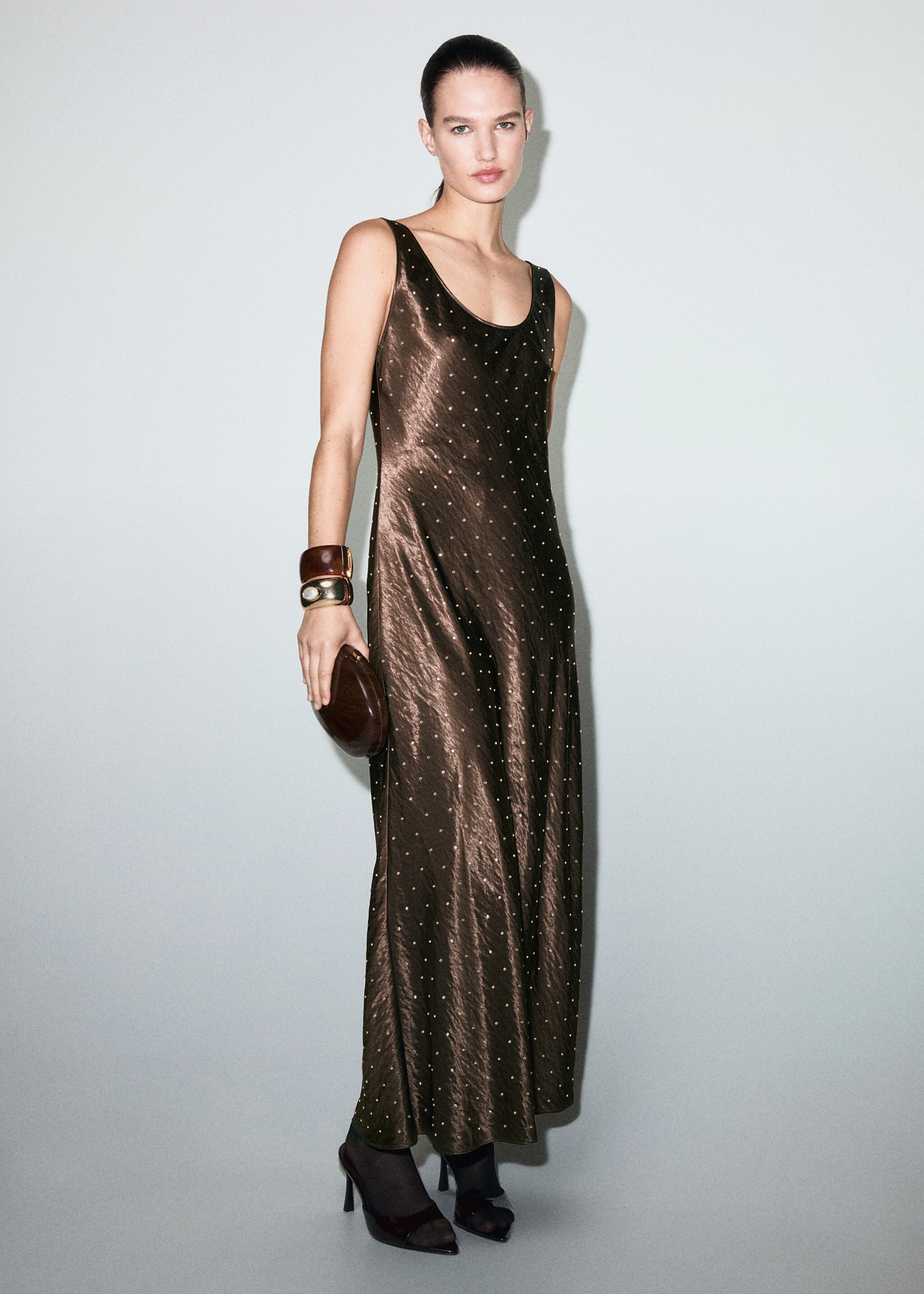 Satin crinkle-effect dress with crystals - General plane, Brown. Ref: 17079106-00.