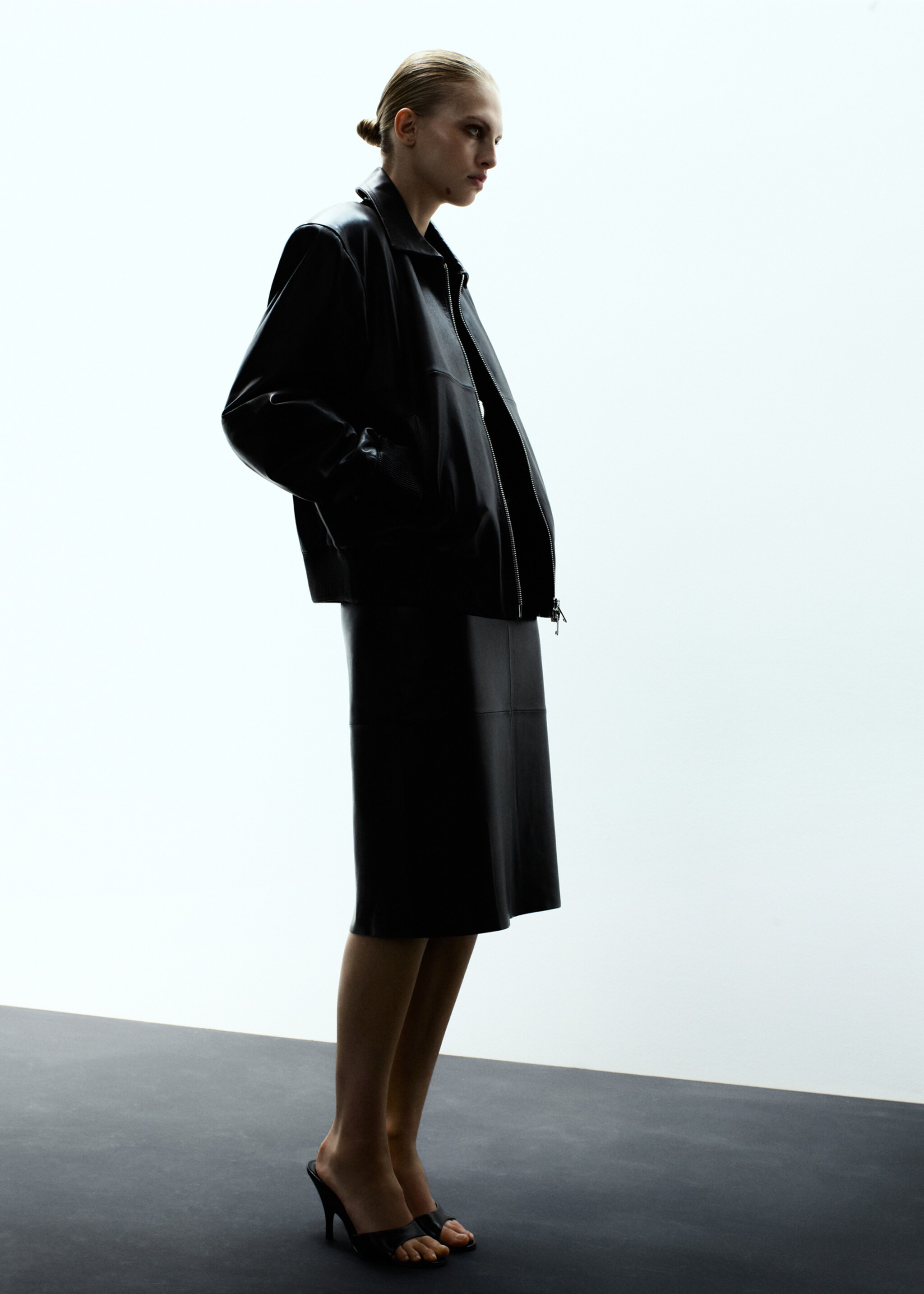 Leather bomber jacket - General plane, Black. Ref: 17079116-00.