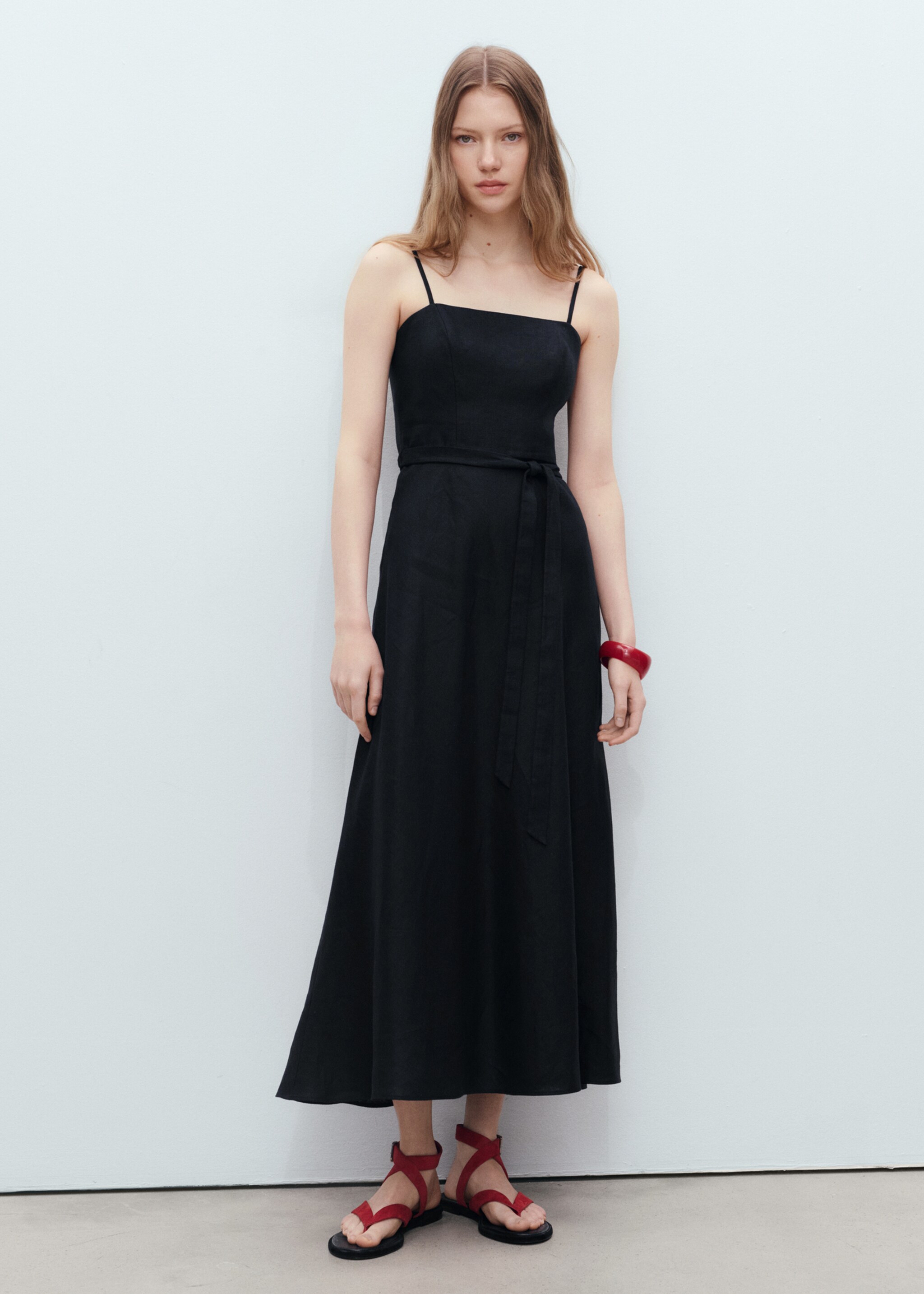 Vestido lino lazo - Plano general
