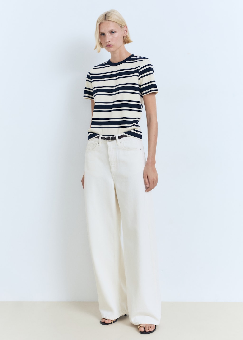 Contrasting collar cotton t-shirt