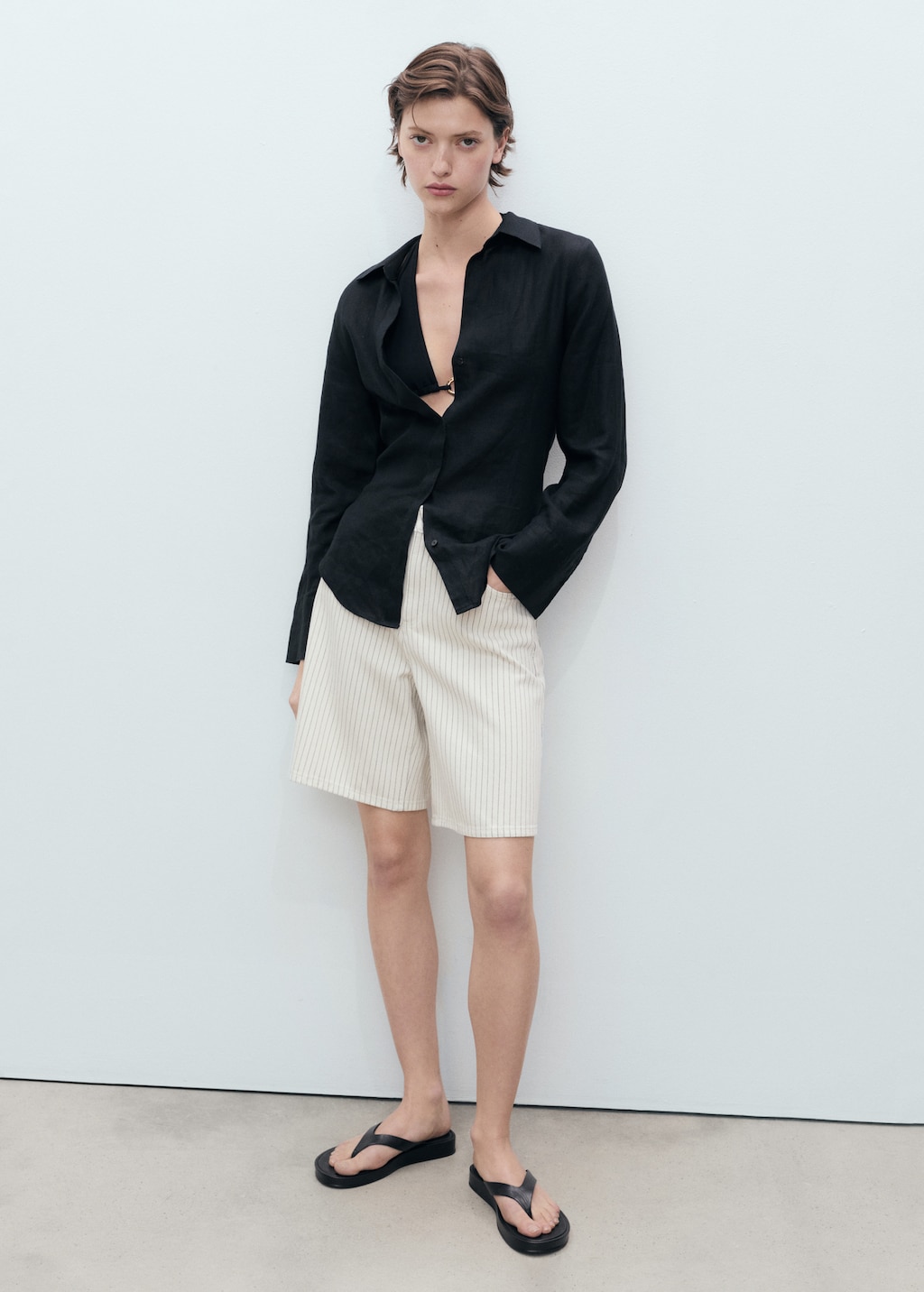Mango High-waist straight-fit denim shorts thumbnail