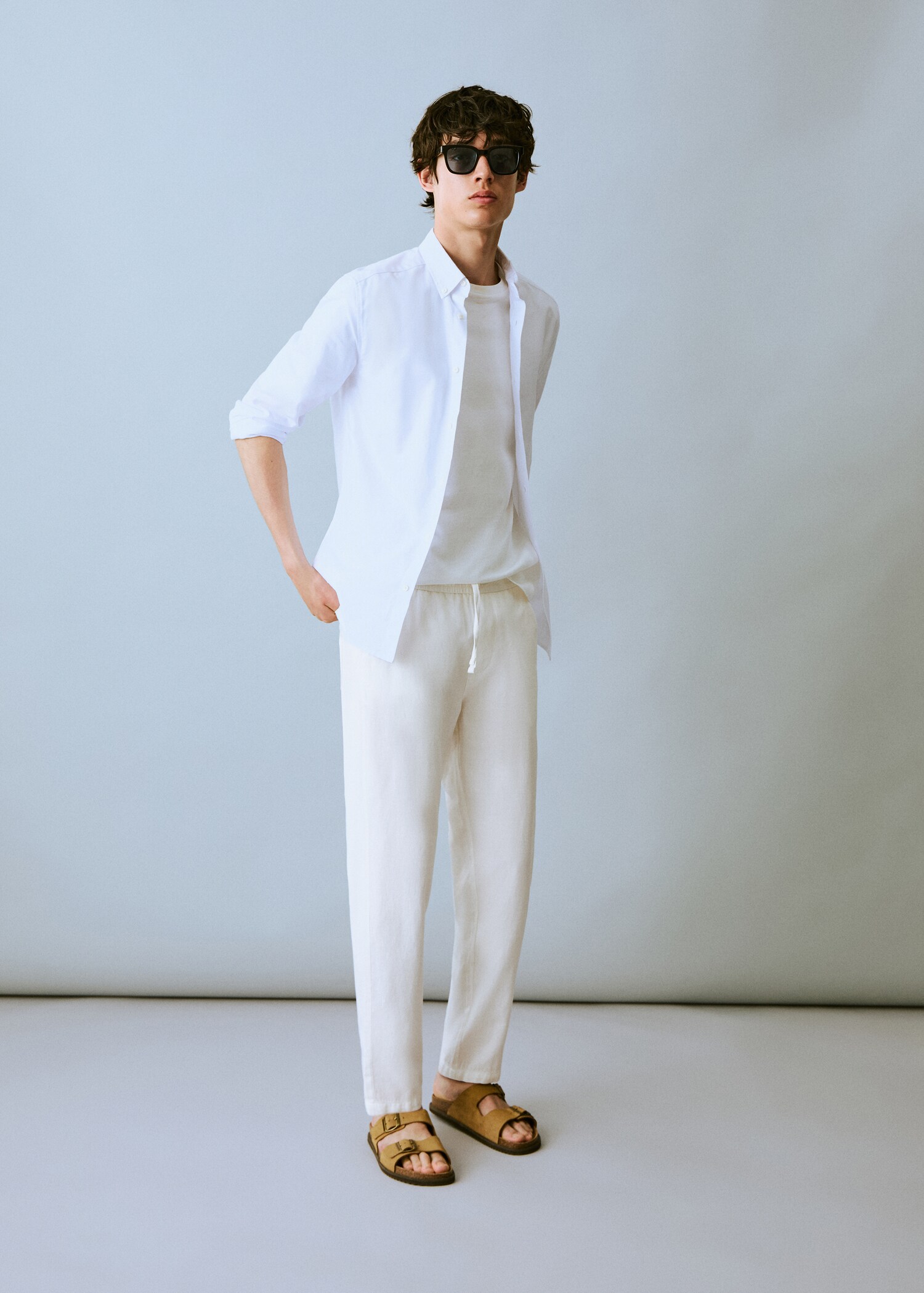 Linen trousers with drawstring - General plane