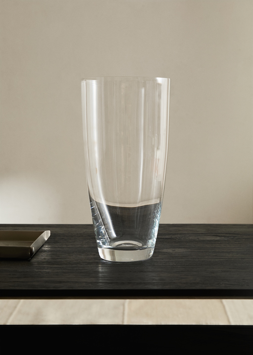Crystaline vase