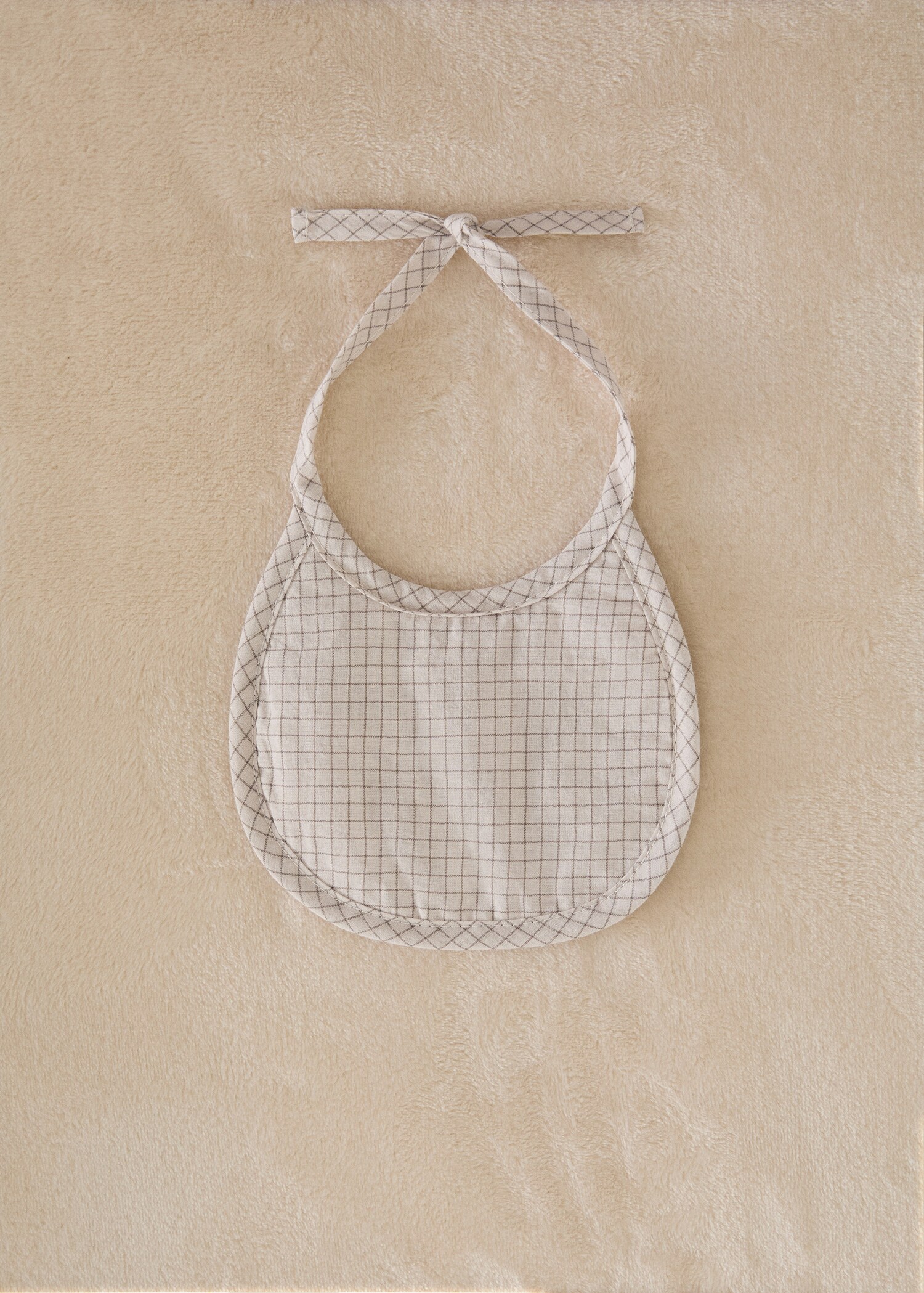 Lätzchen im Karodesign - Allgemeine Ansicht