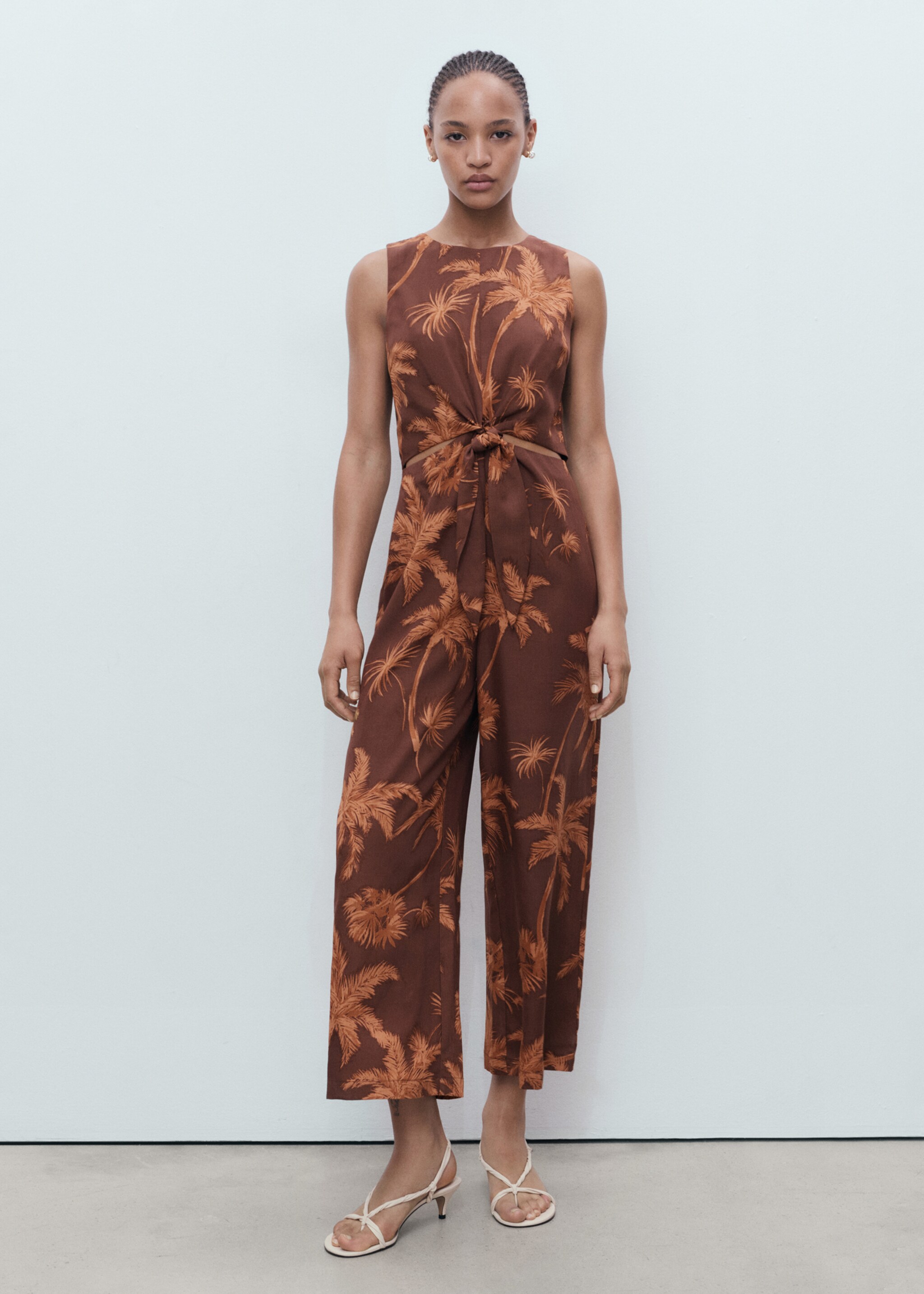 Lyocell jumpsuit cut out knot detail - Overzichtstekening