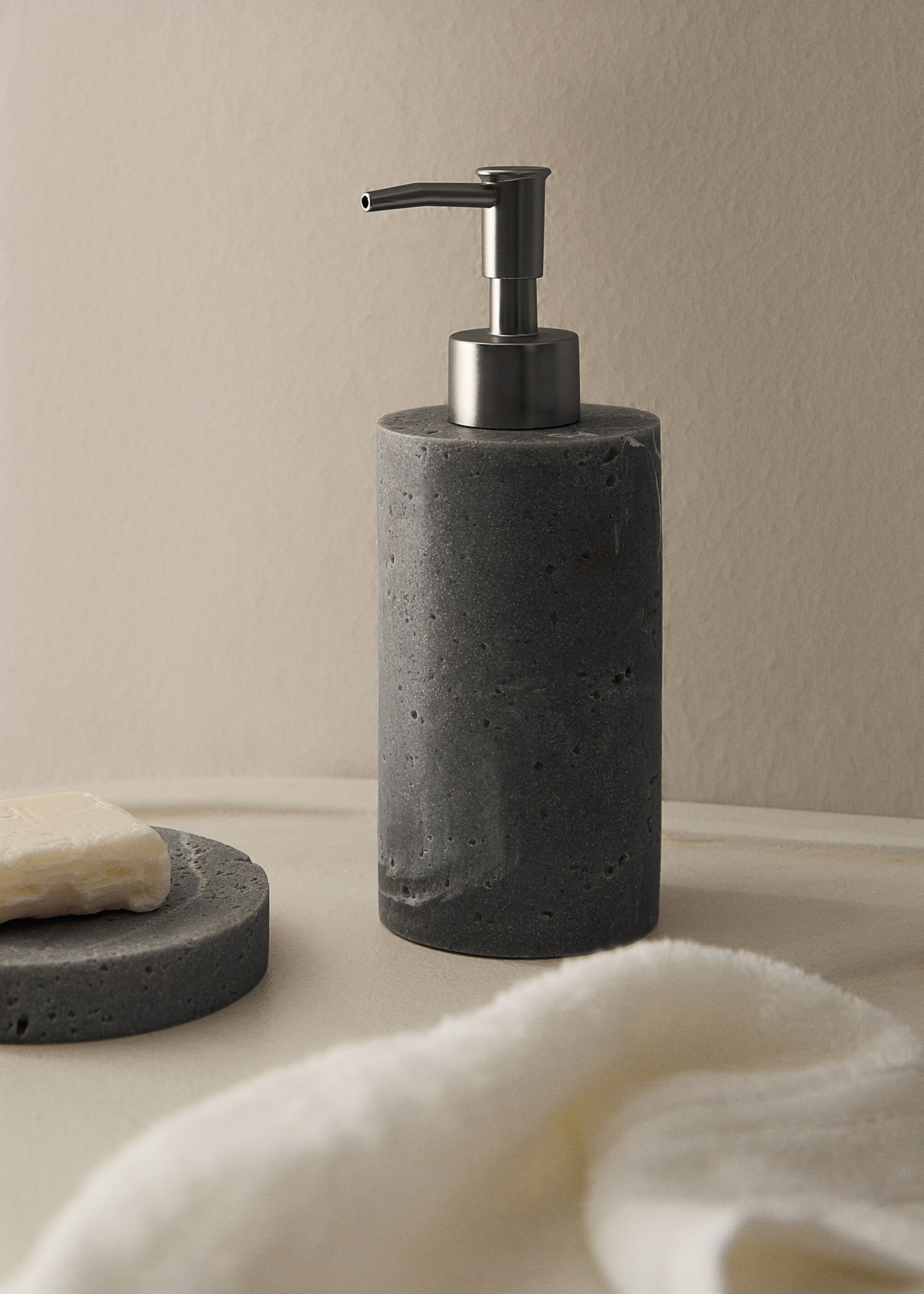 Dispenser sapone resina effetto travertino - Piano generale