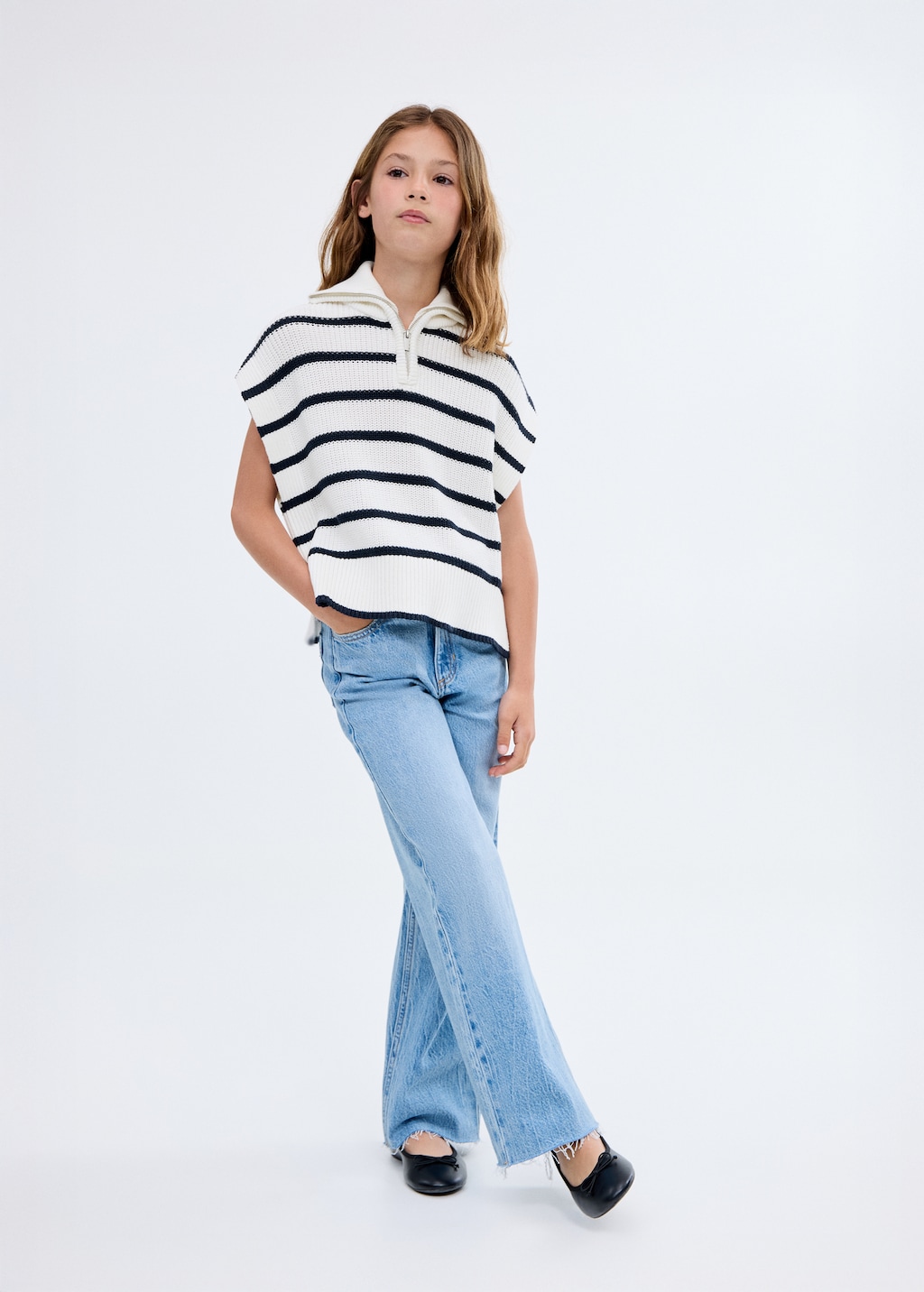 Perkins-neck knitted vest