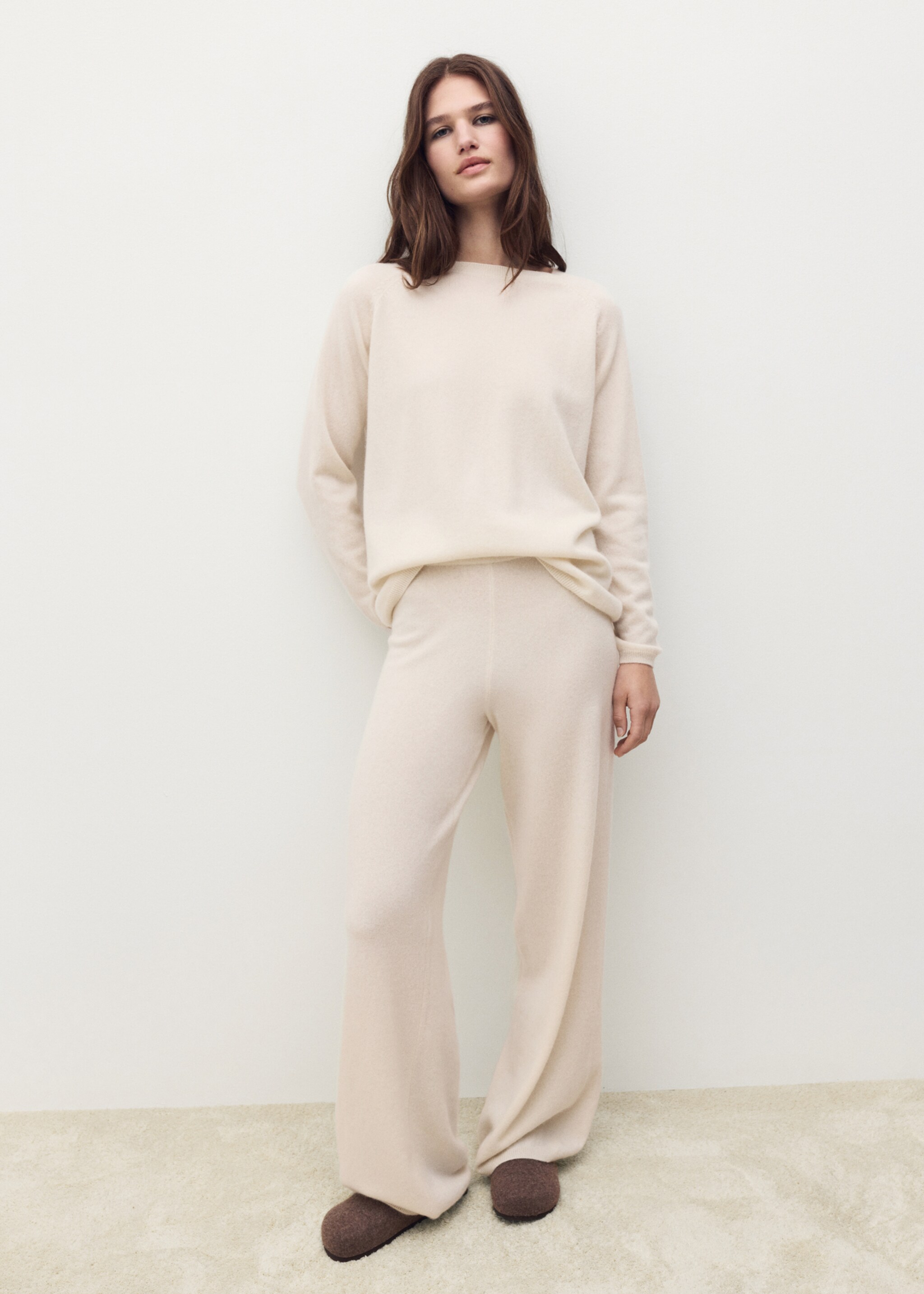 Cashmere trousers - General plane