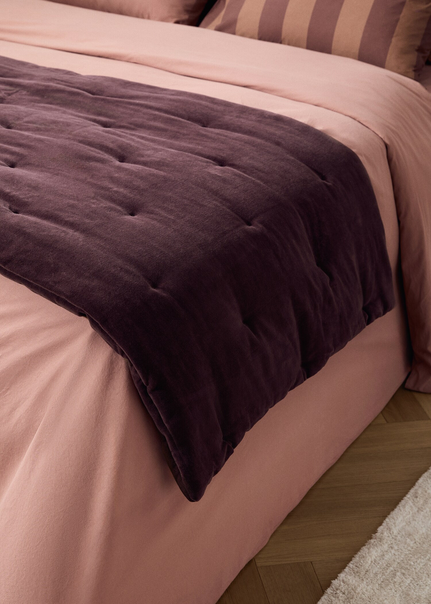 Cotton velvet bedspread for end of bed 85x200 cm - General plane