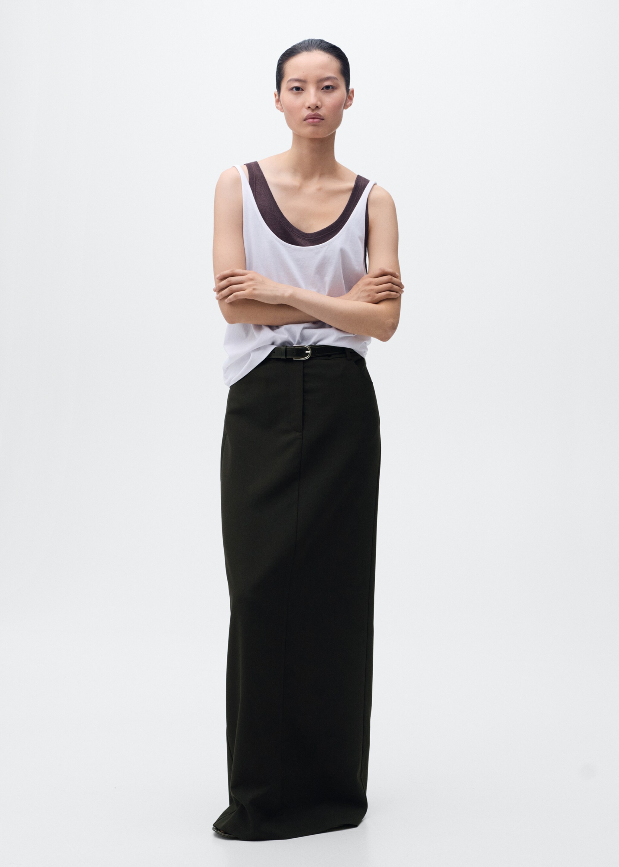 Long pencil skirt with opening - General plane, Black. Ref: 17084070-00.