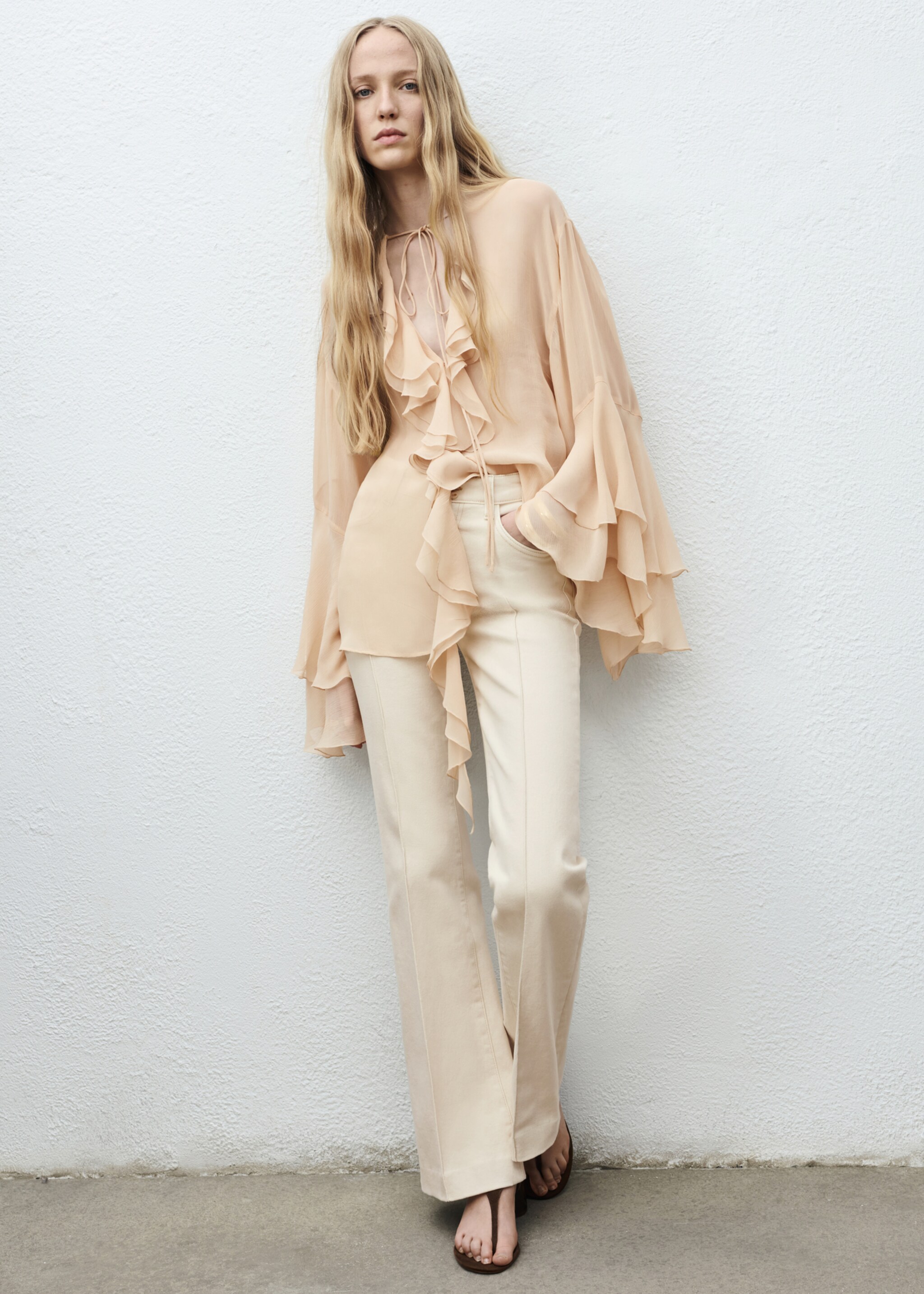 Mid-rise flared jeans - General plane, Ecru. Ref: 17084090-00.