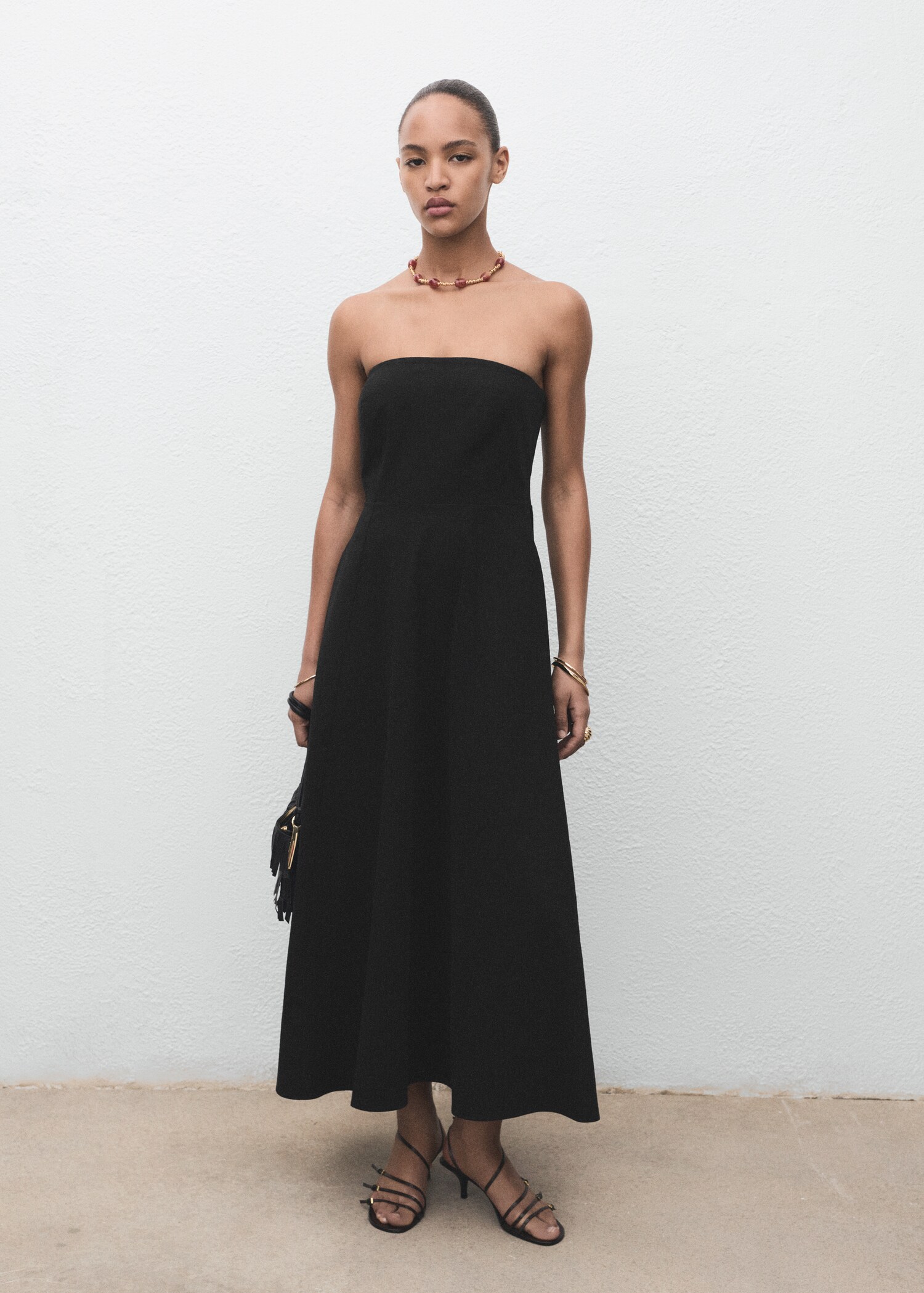 Long strapless dress - General plane