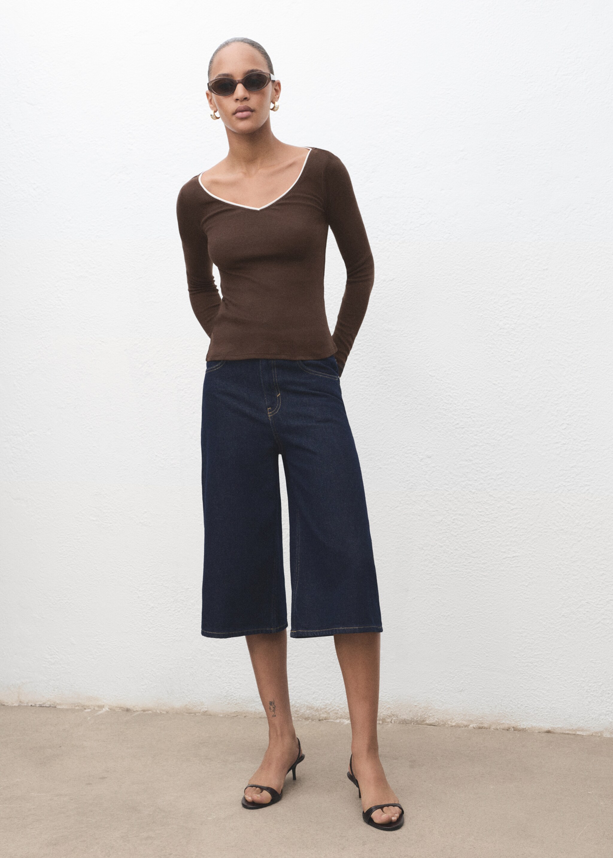 V-neck combined-fabric t-shirt - General plane, Brown. Ref: 17084094-00.