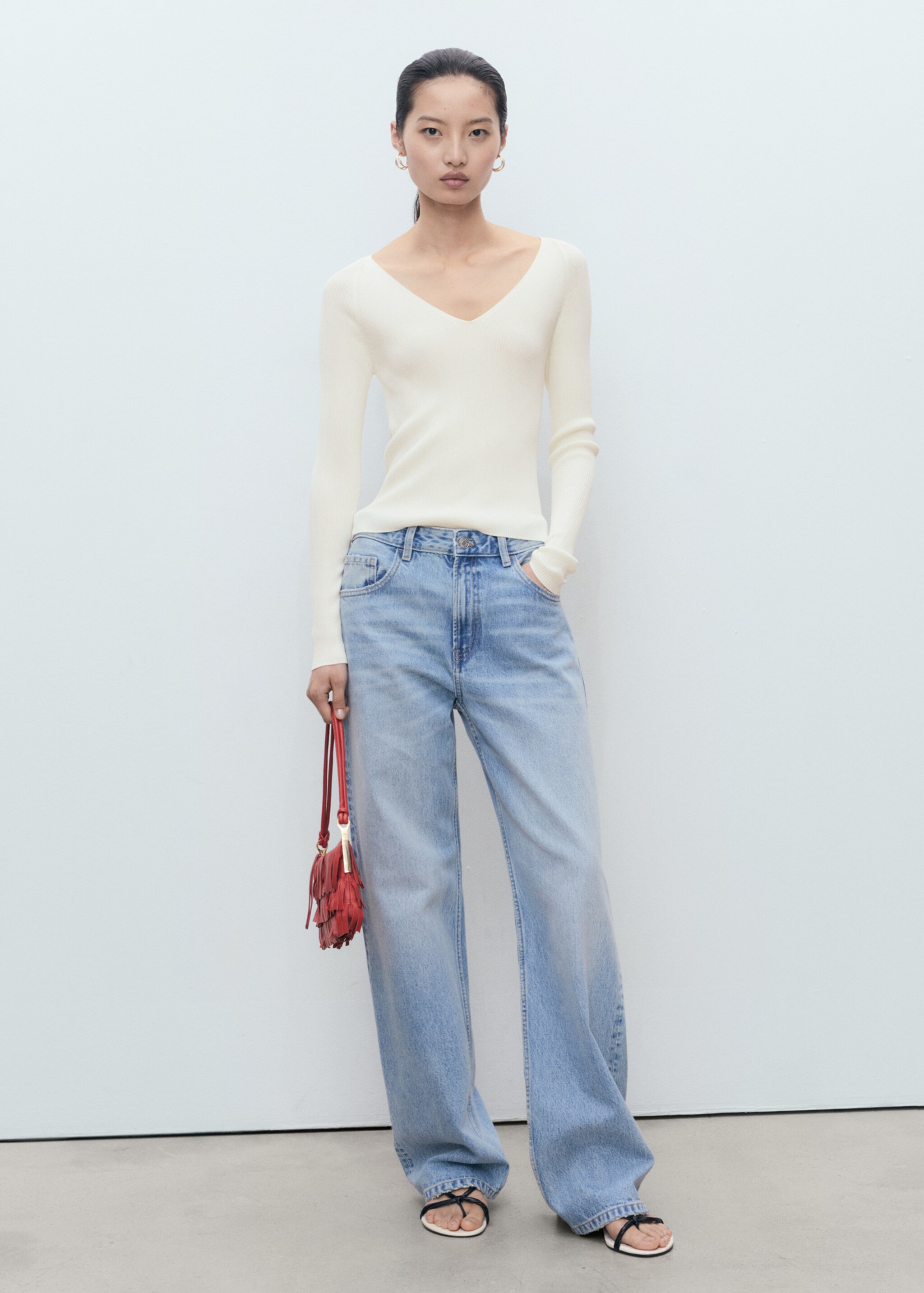 V-neck ribbed knit sweater - General plane, Ecru. Ref: 17084098-00.