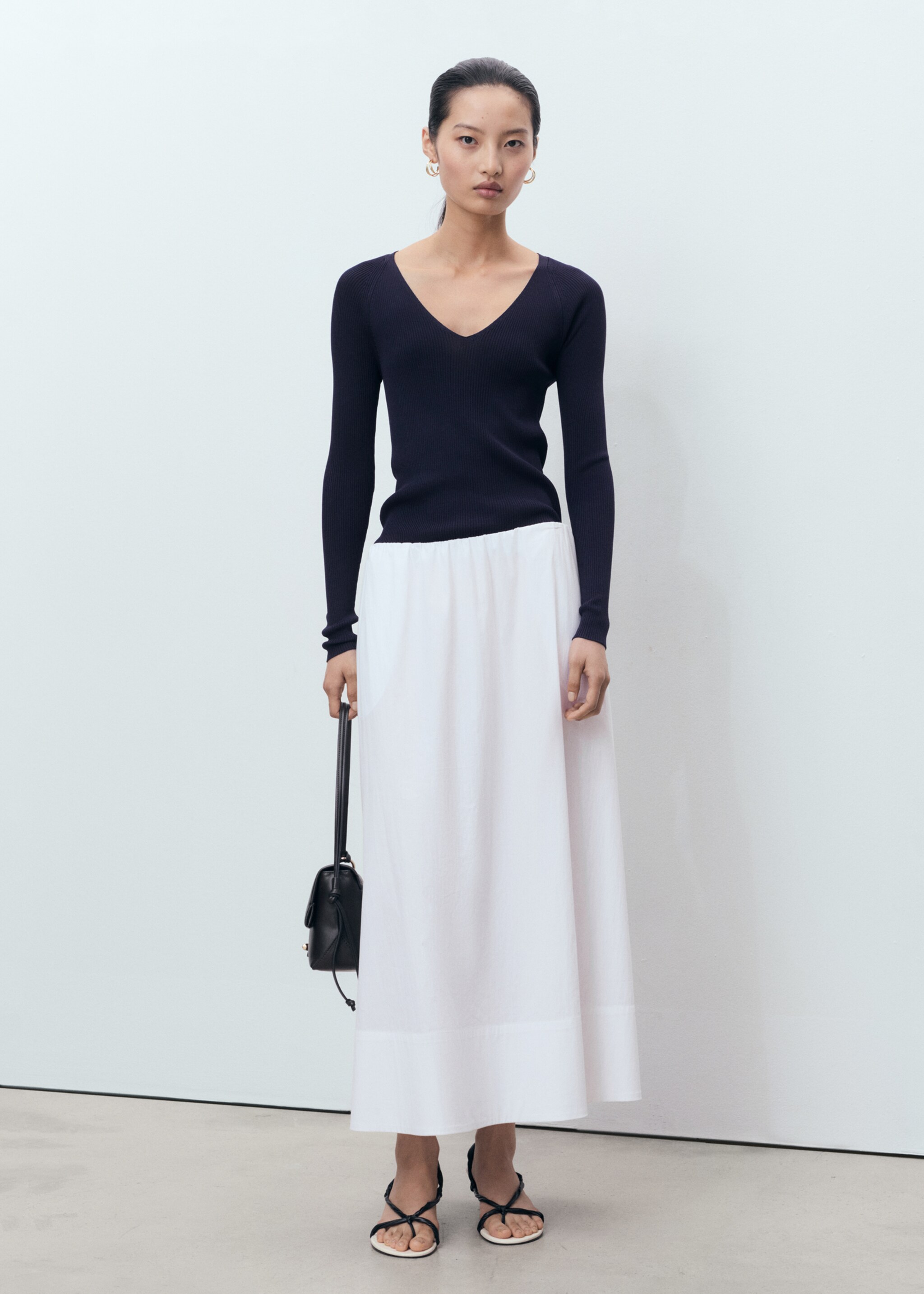 V-neck ribbed knit sweater - General plane, Dark Navy. Ref: 17084098-00.