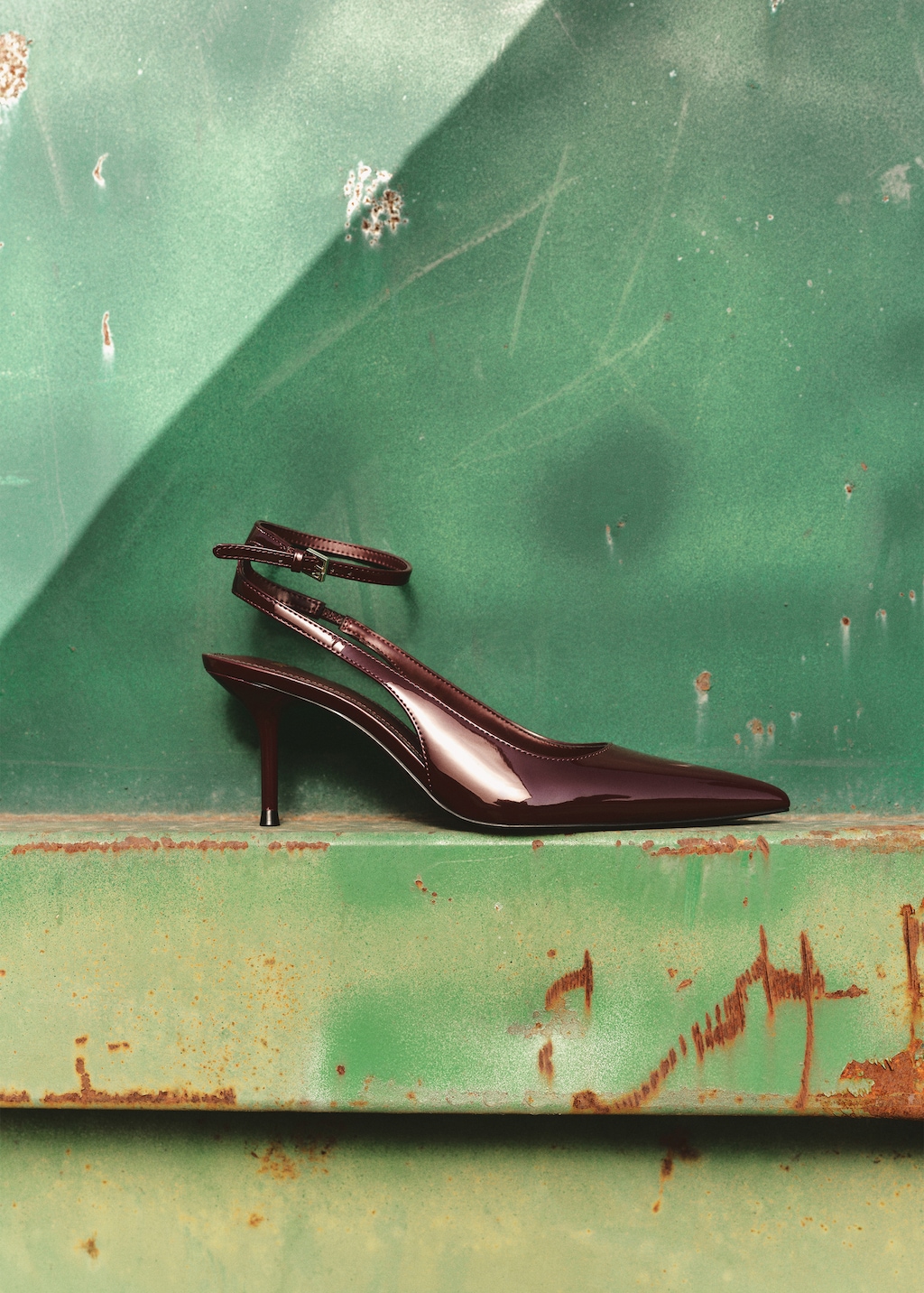 Chaussures à talon en cuir vernis - Femme | MANGO France métropolitaine