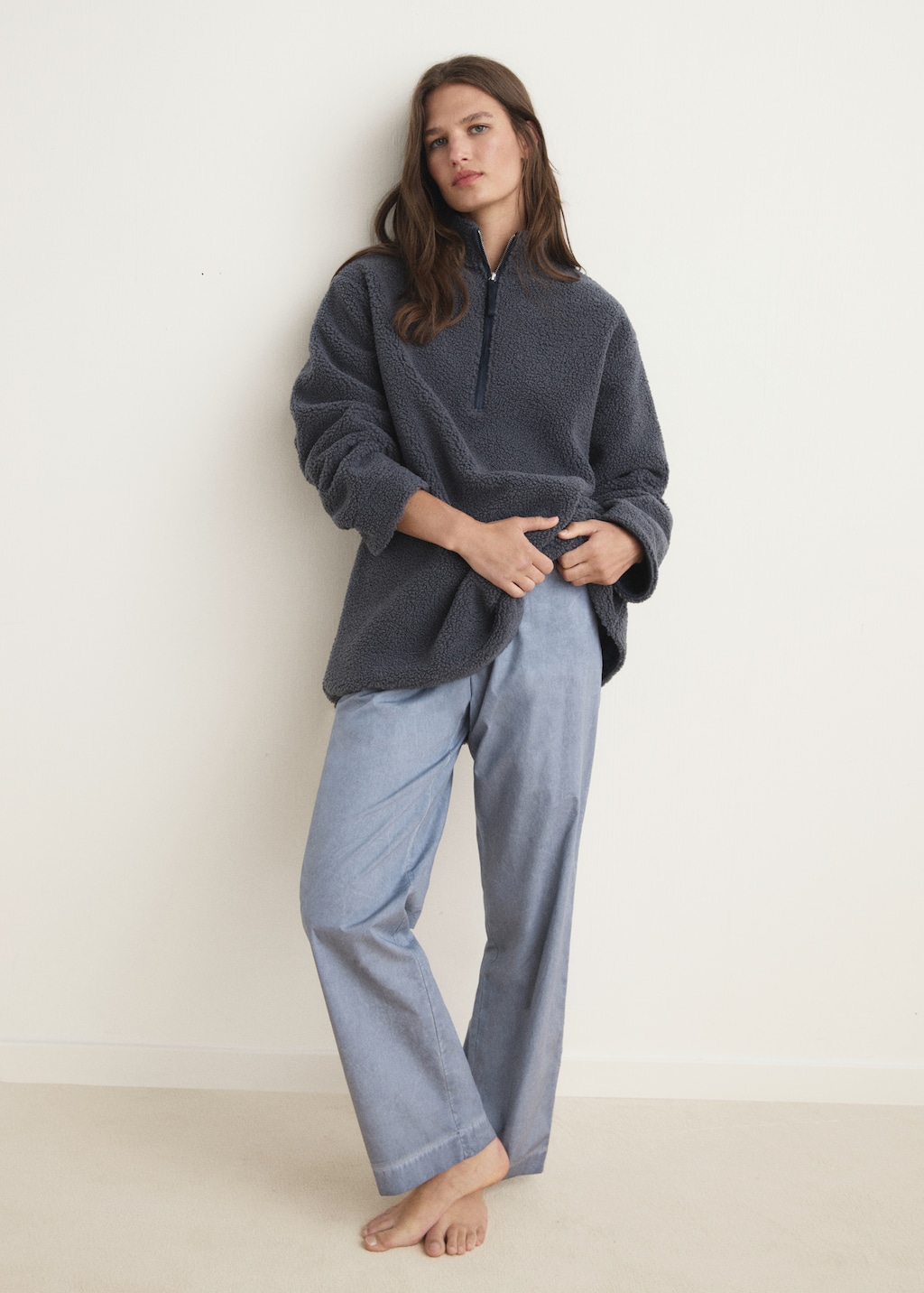 Fleece sweatshirt with zip