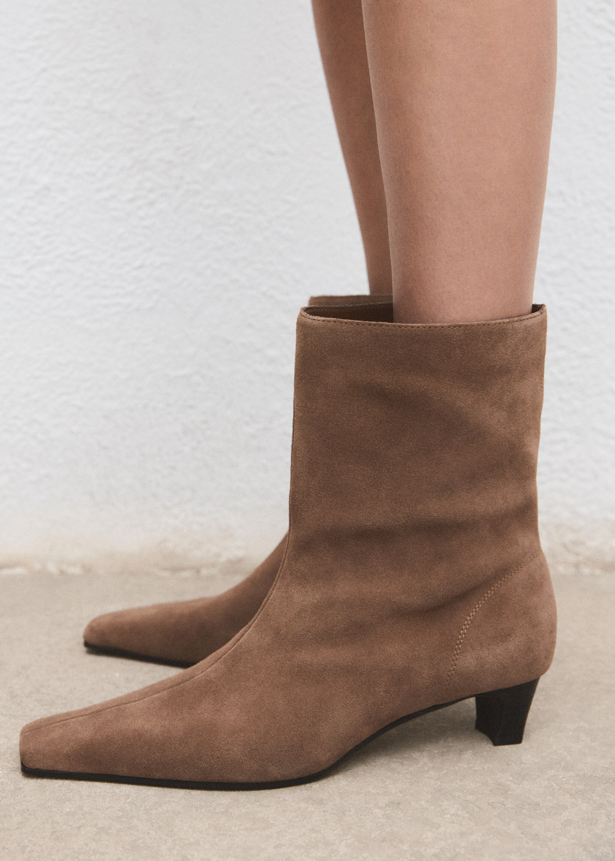 Suede leather ankle boots - General plane, Light/Pastel Brown. Ref: 17084112-00.