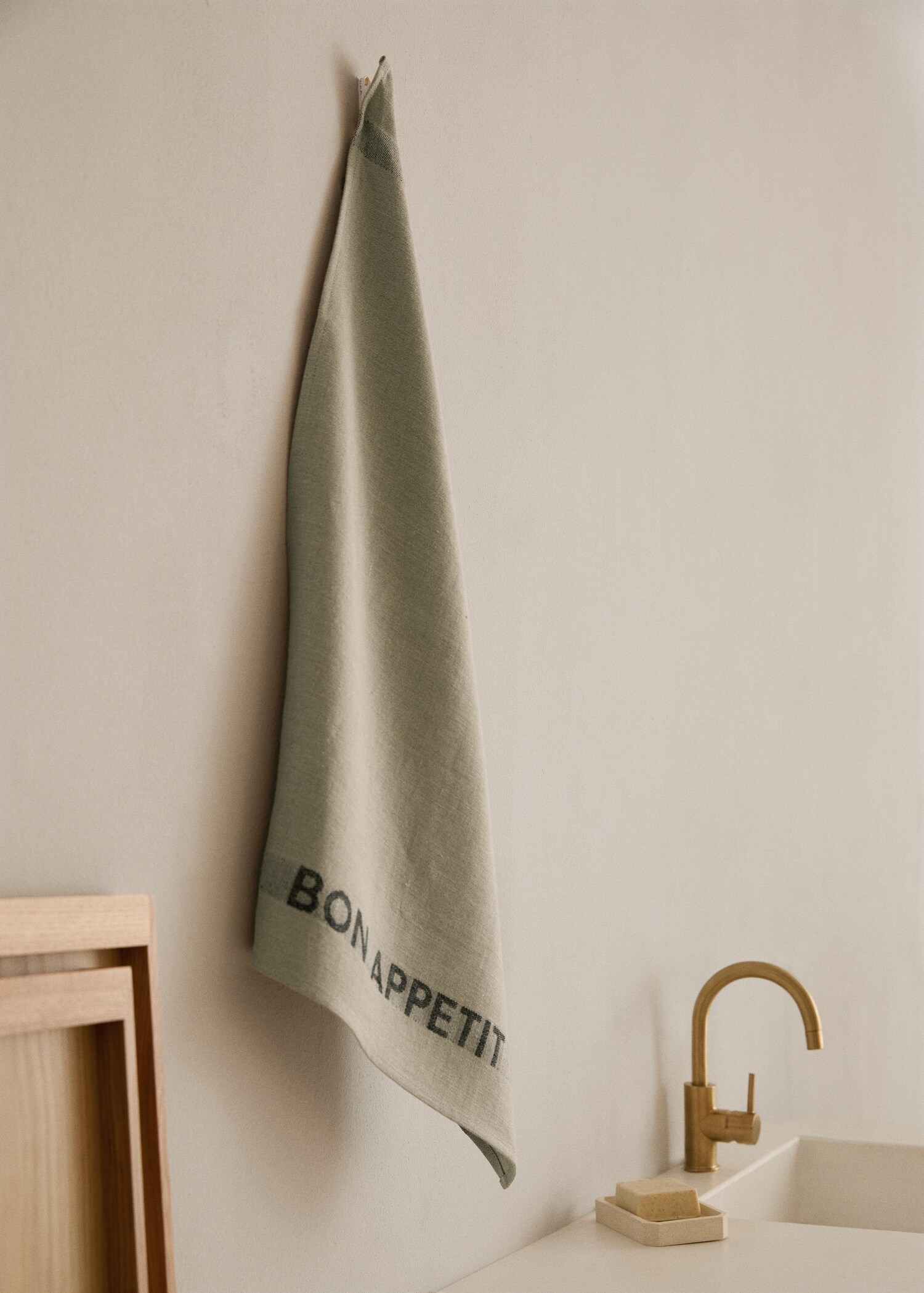 Linen tea towel with embroidered details - General plane