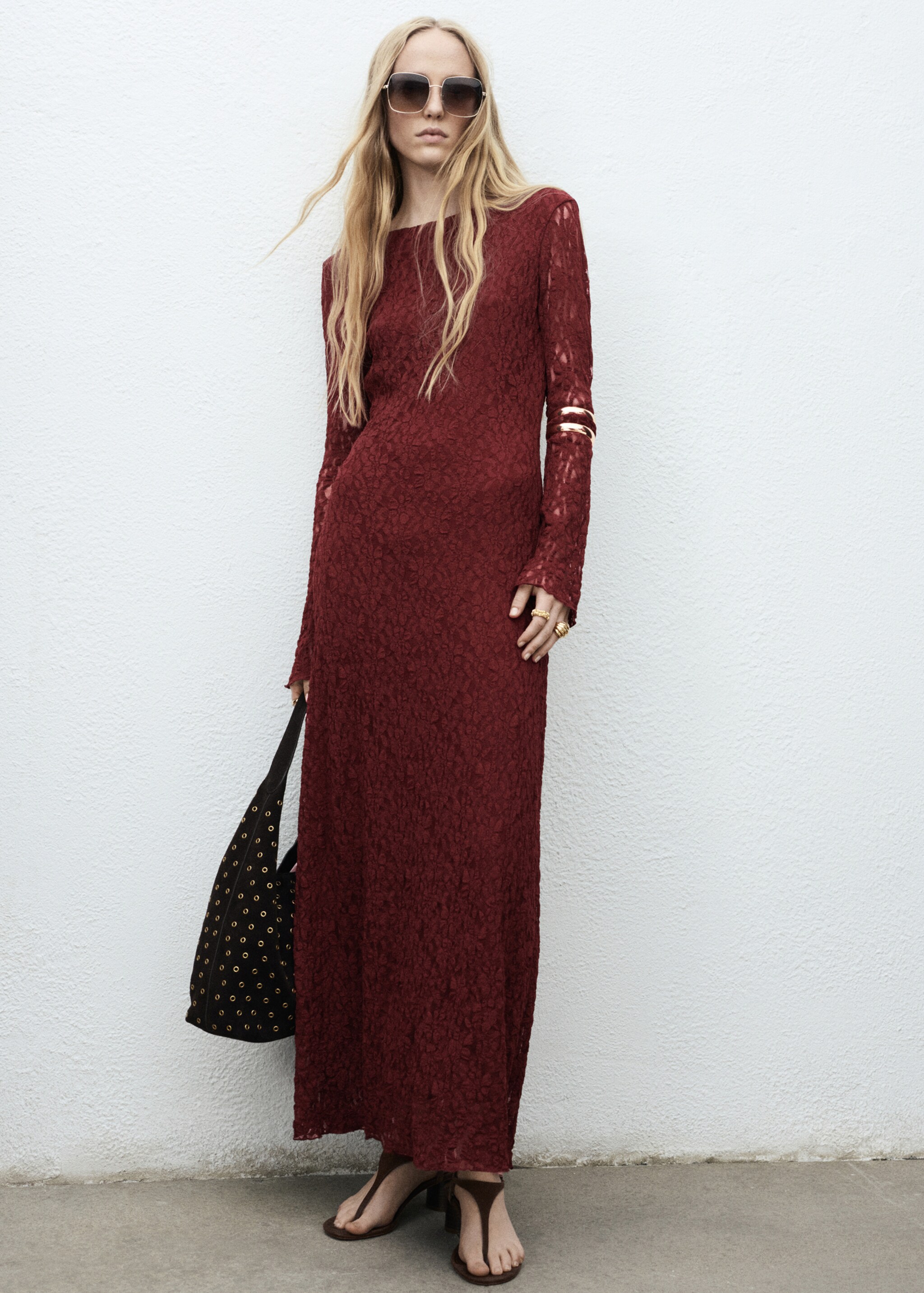 Spitzenkleid mit Glockenärmeln - Allgemeine Ansicht, Weinrot. Ref: 17084141-00.