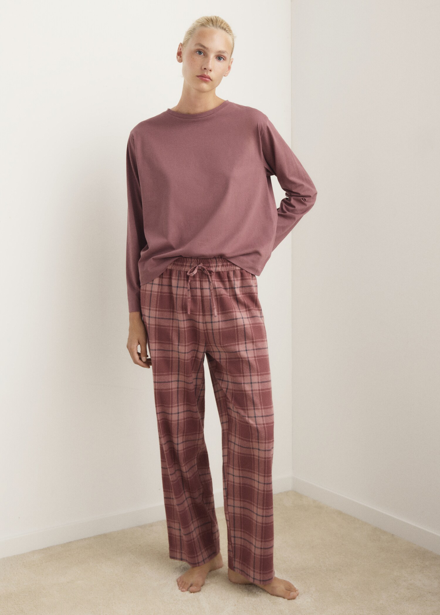 Pyjamas .-- combofra - Allmän bild