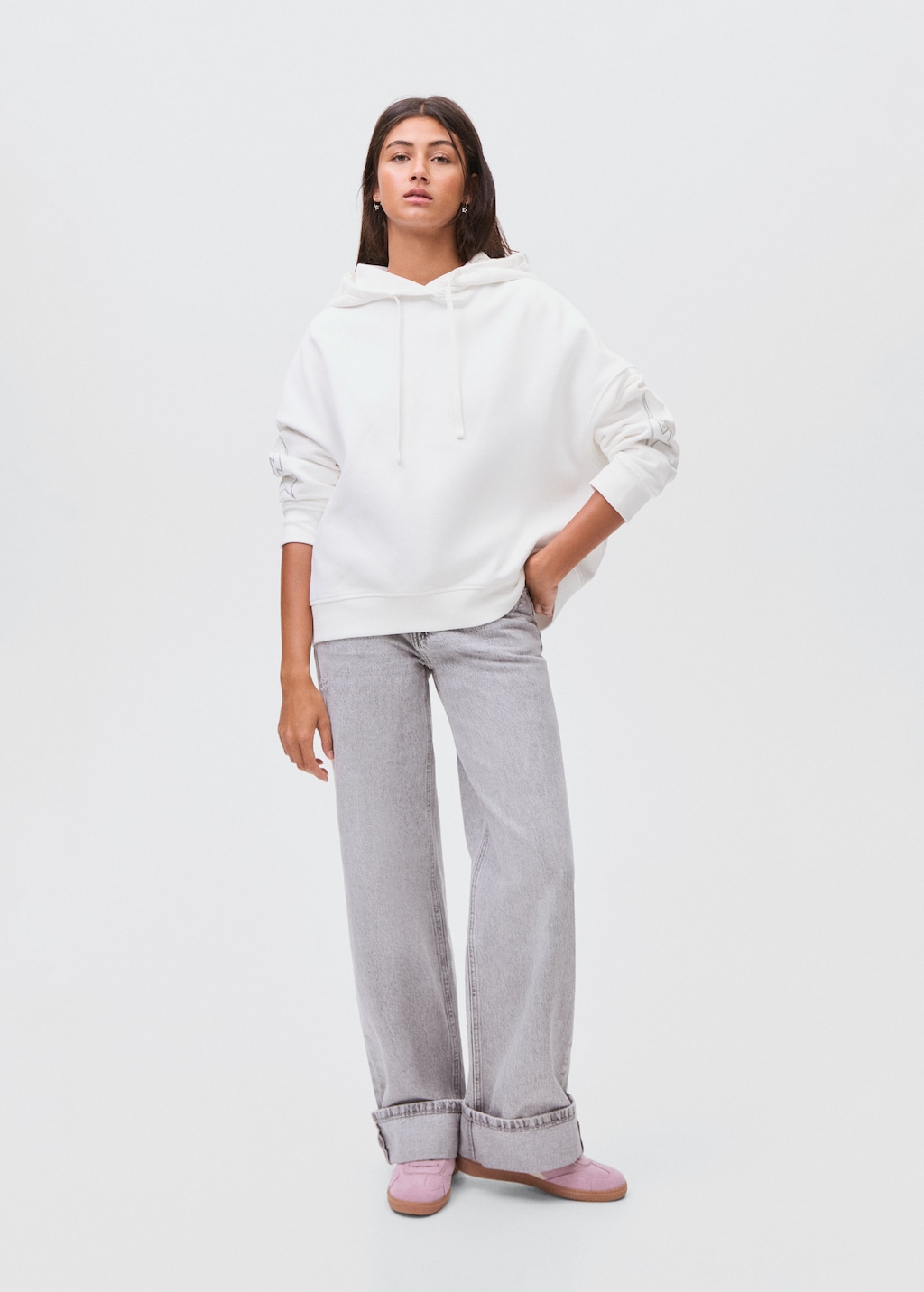 Sweatshirt with embroidered star