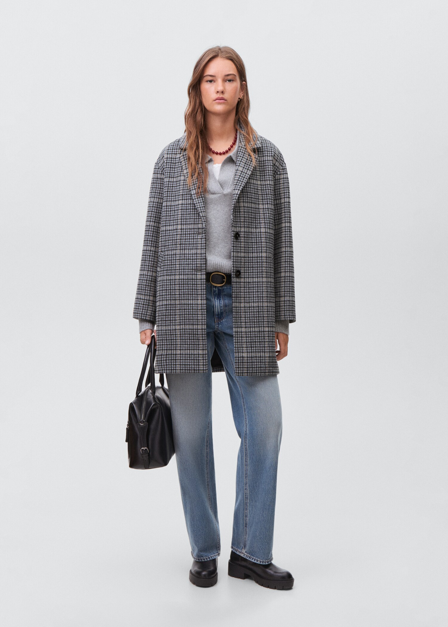 Manteau long à carreaux - Plan général