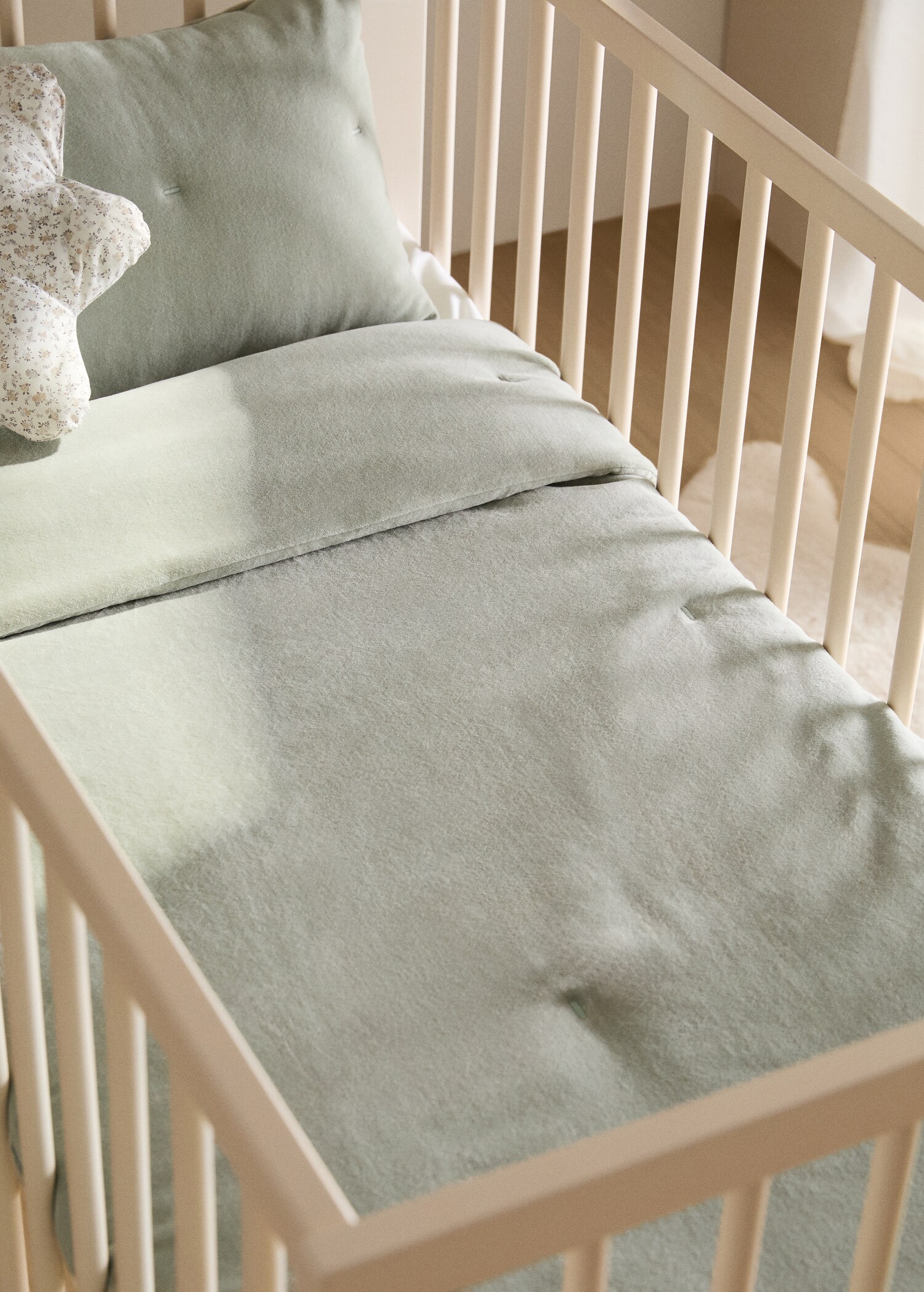 Édredon berceau en coton velours garment-dyed - Plan général