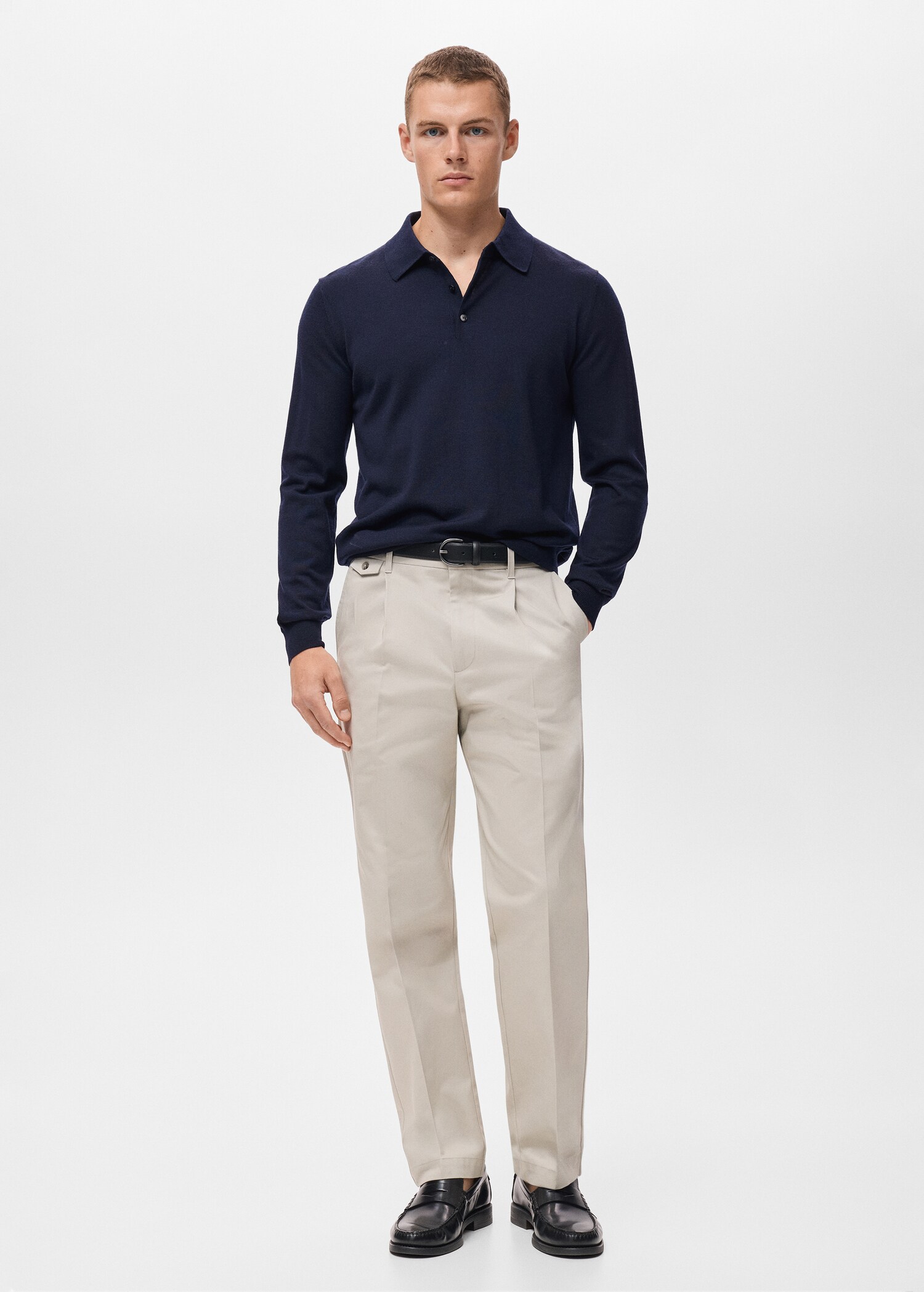 100% wool knitted polo sweater - General plane