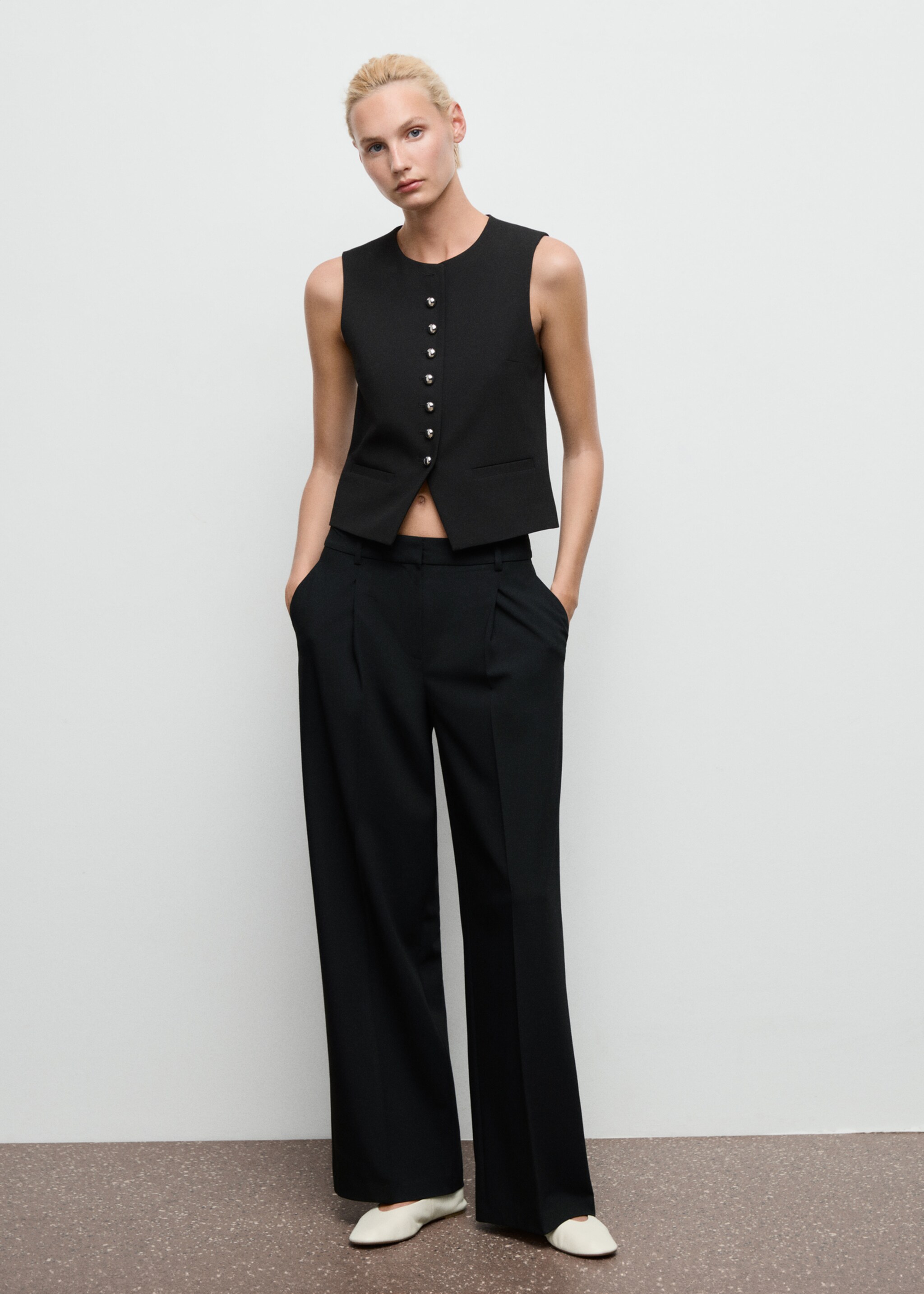 Waistcoat with jewel buttons - General plane, Black. Ref: 17086349-00.