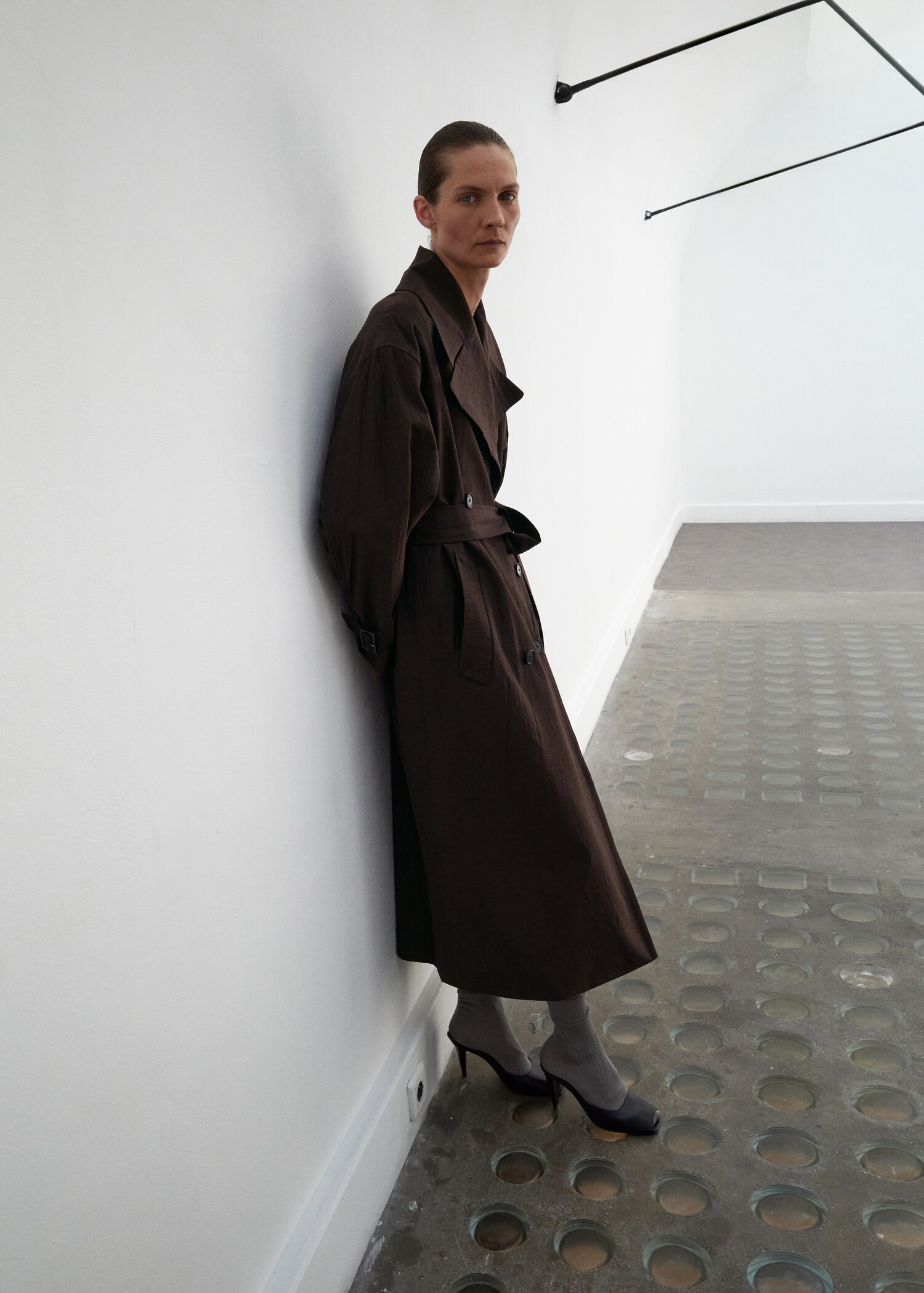 Long virgin wool trench coat - General plane