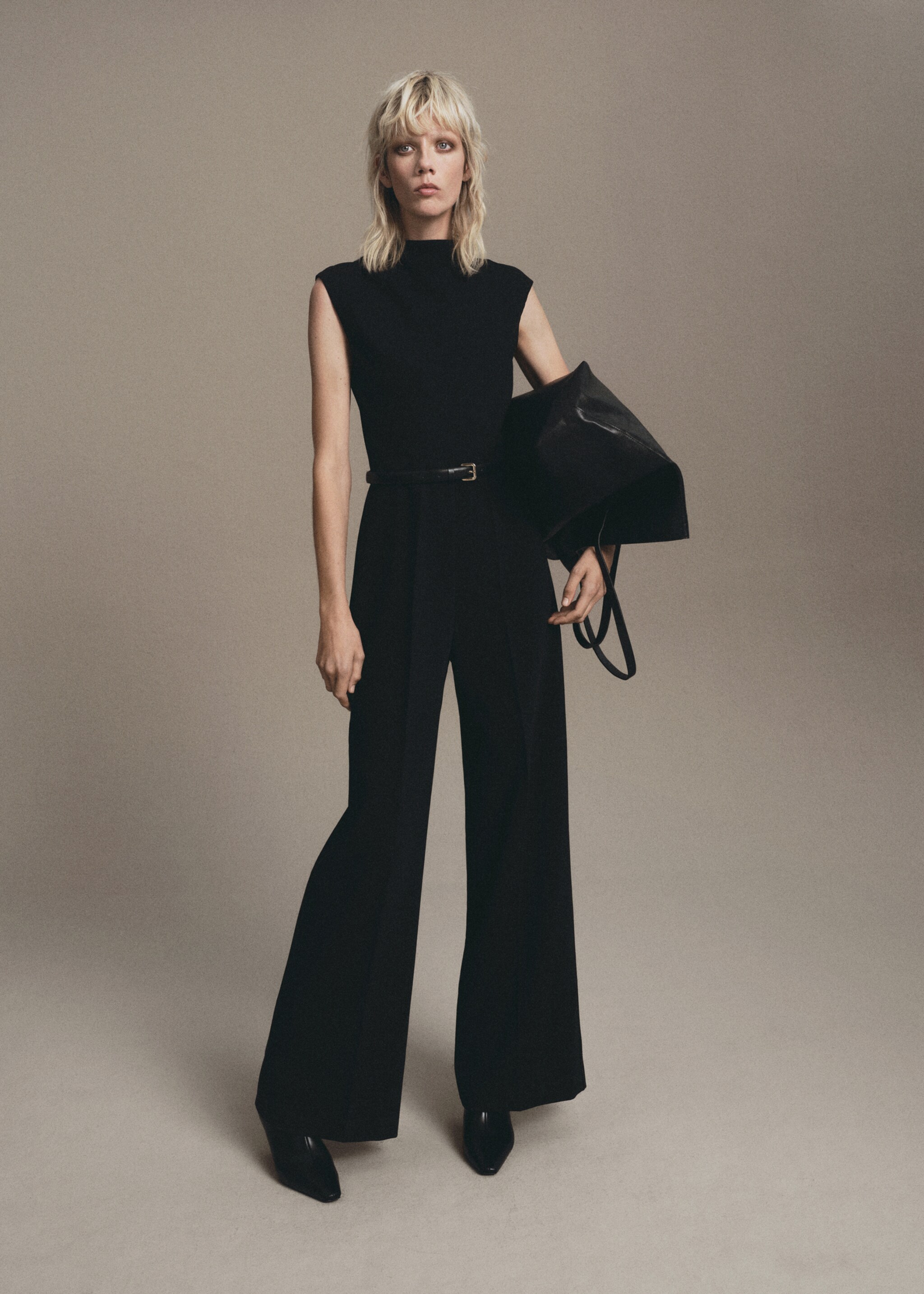 Jumpsuit with draped neck and belt - General plane, Black. Ref: 17087906-00.