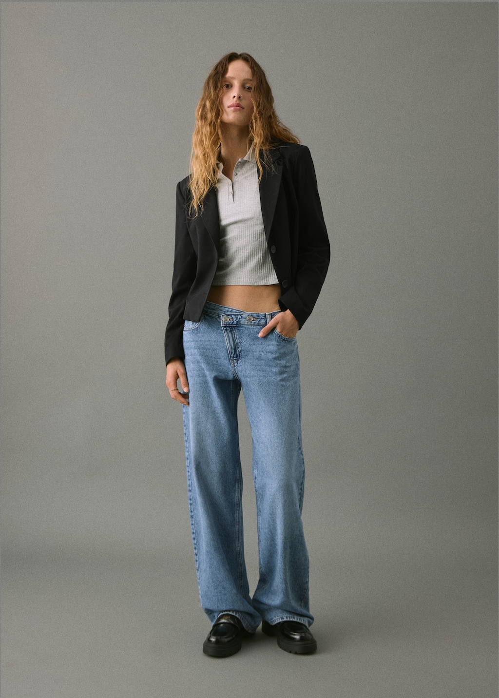 Short jacket with lapels