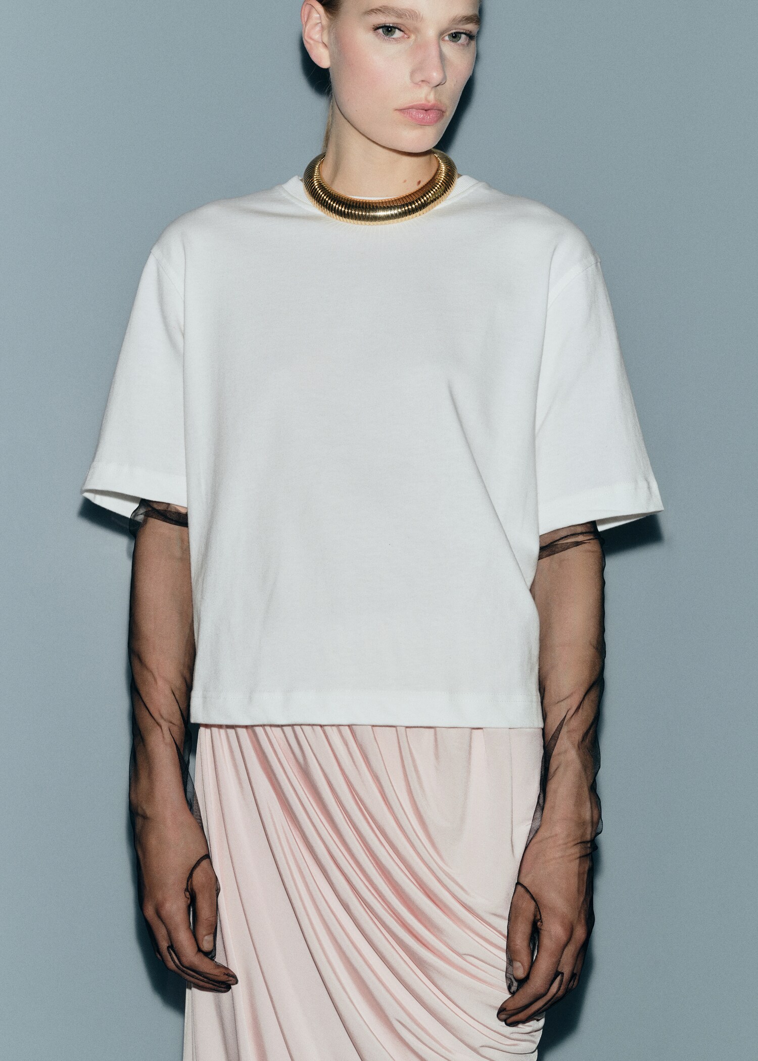 Long semi-transparent gloves - General plane