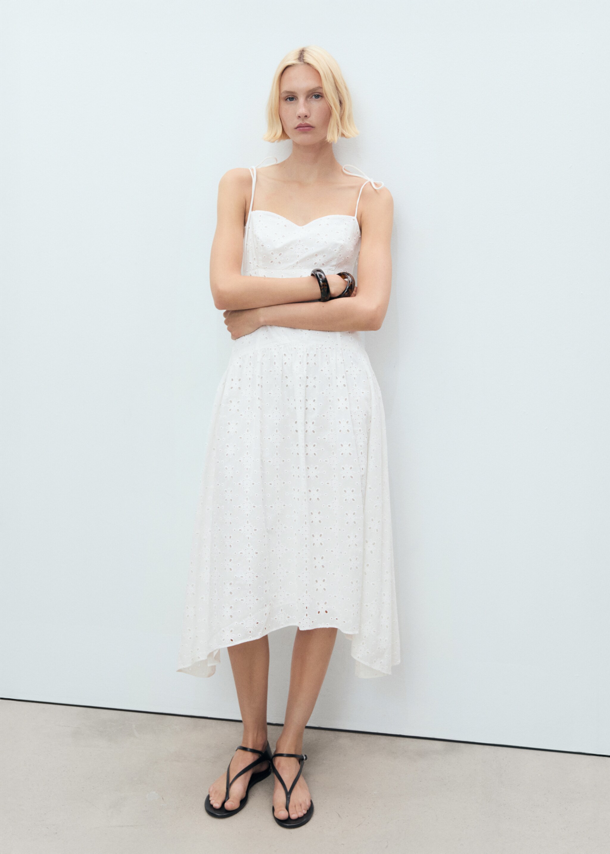 Robe midi ajourée - Plan général