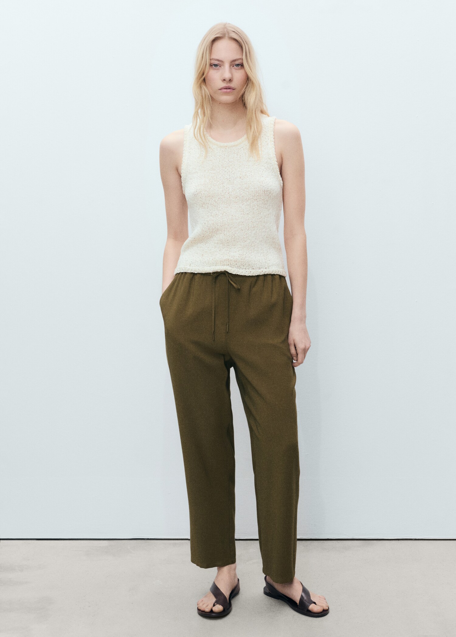 Drawstring flowy trousers - General plane