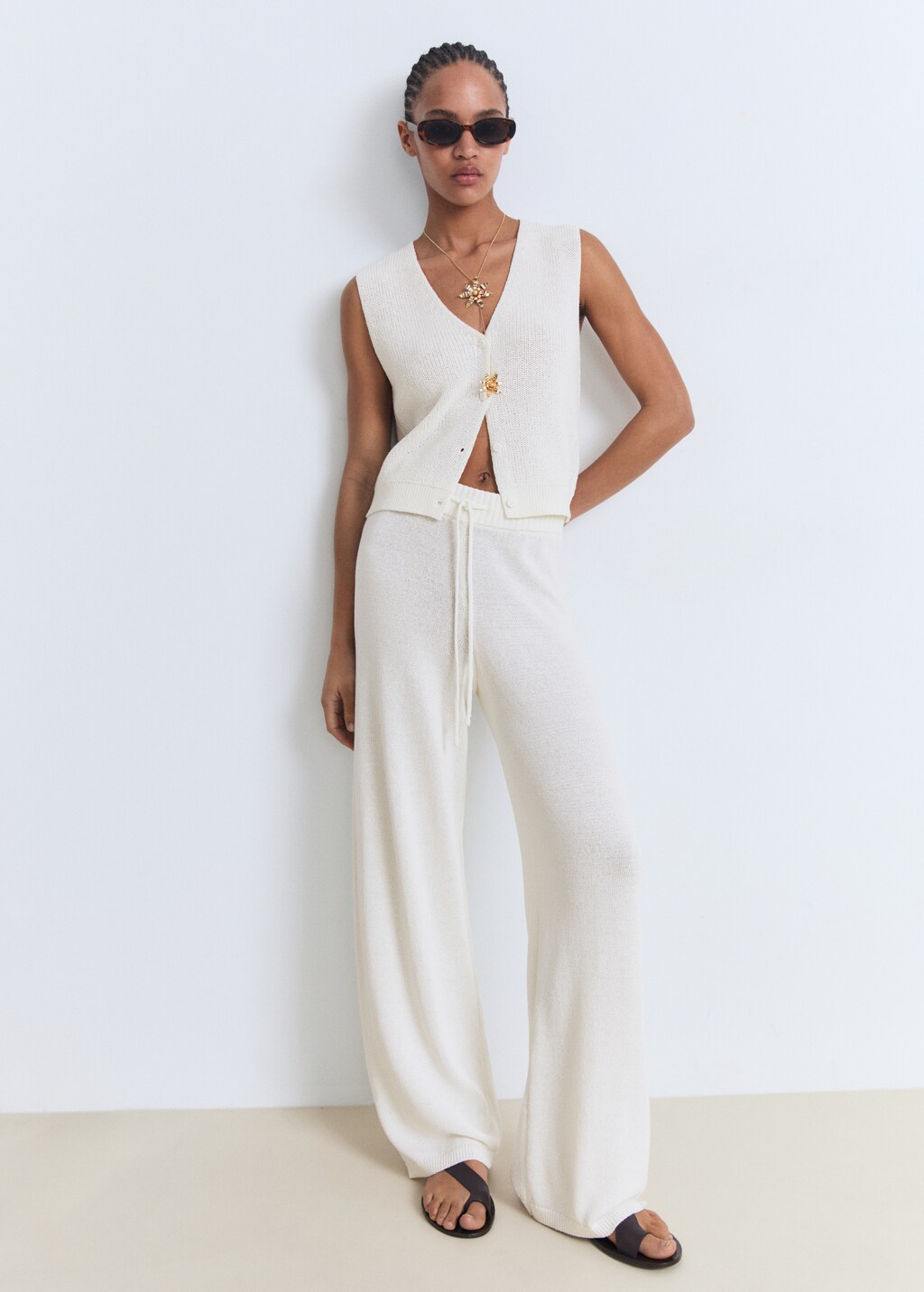Knitted vest with lace pattern - image 2