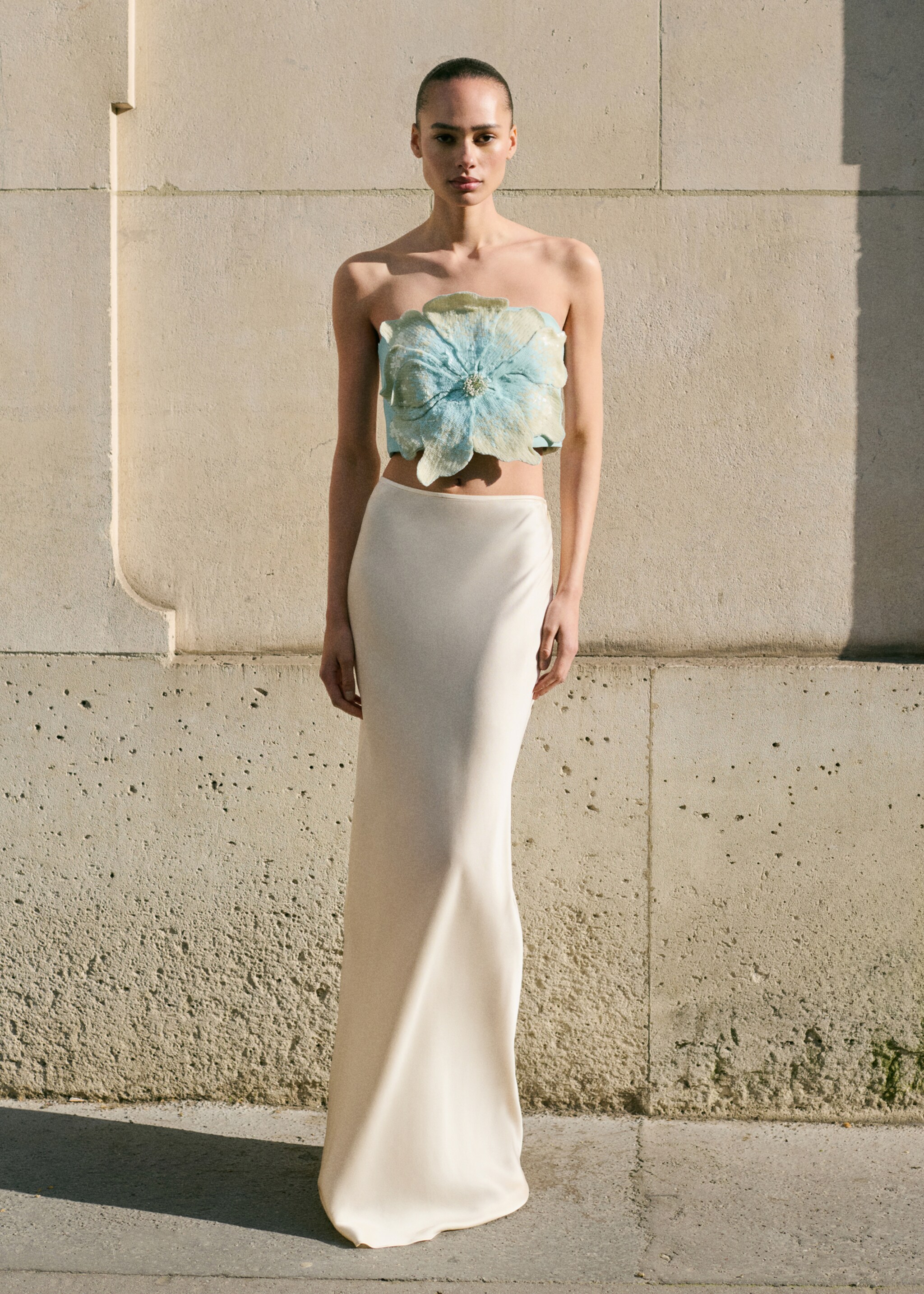Top bandeau maxi flor - Plano general, Azul celeste. Ref: 17091228-00.