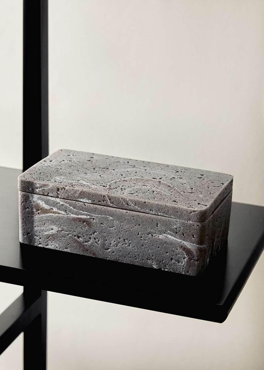 Stone-effect resin box