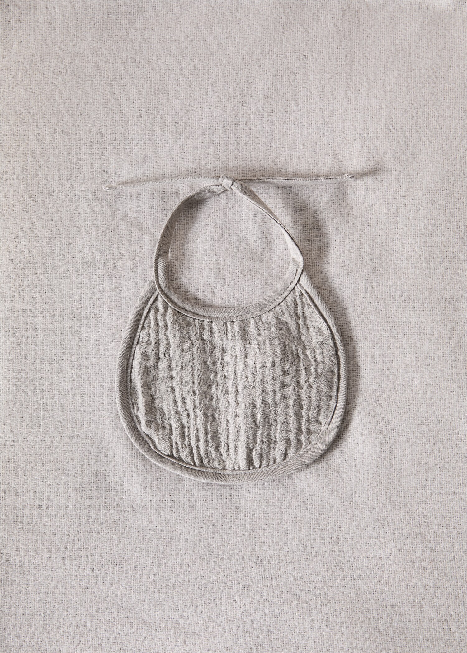 Lätzchen aus Baumwolle mit Chiffon - Allgemeine Ansicht