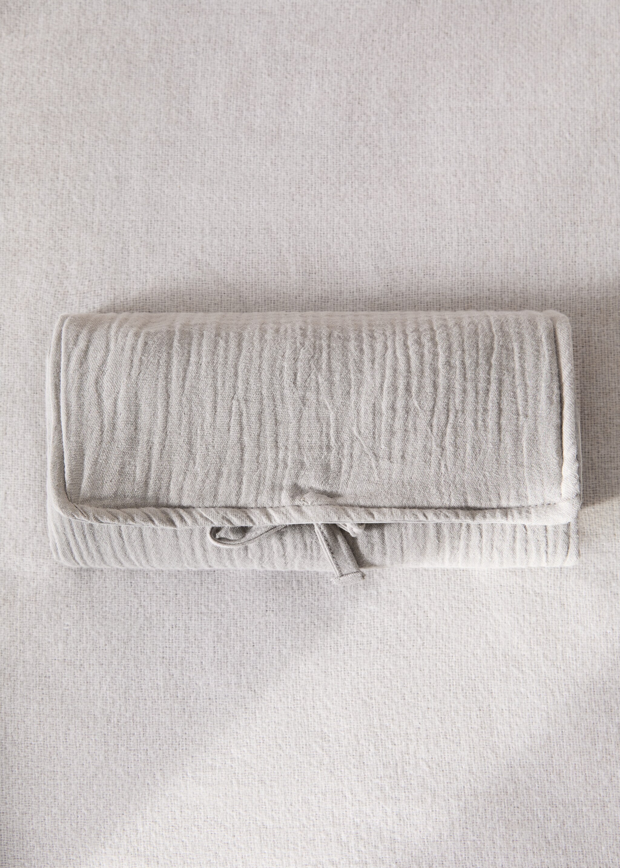 Tragbarer Baby-Wickeltisch aus Baumwolle - Allgemeine Ansicht, Mittelbraun. Ref: 17091571-00.