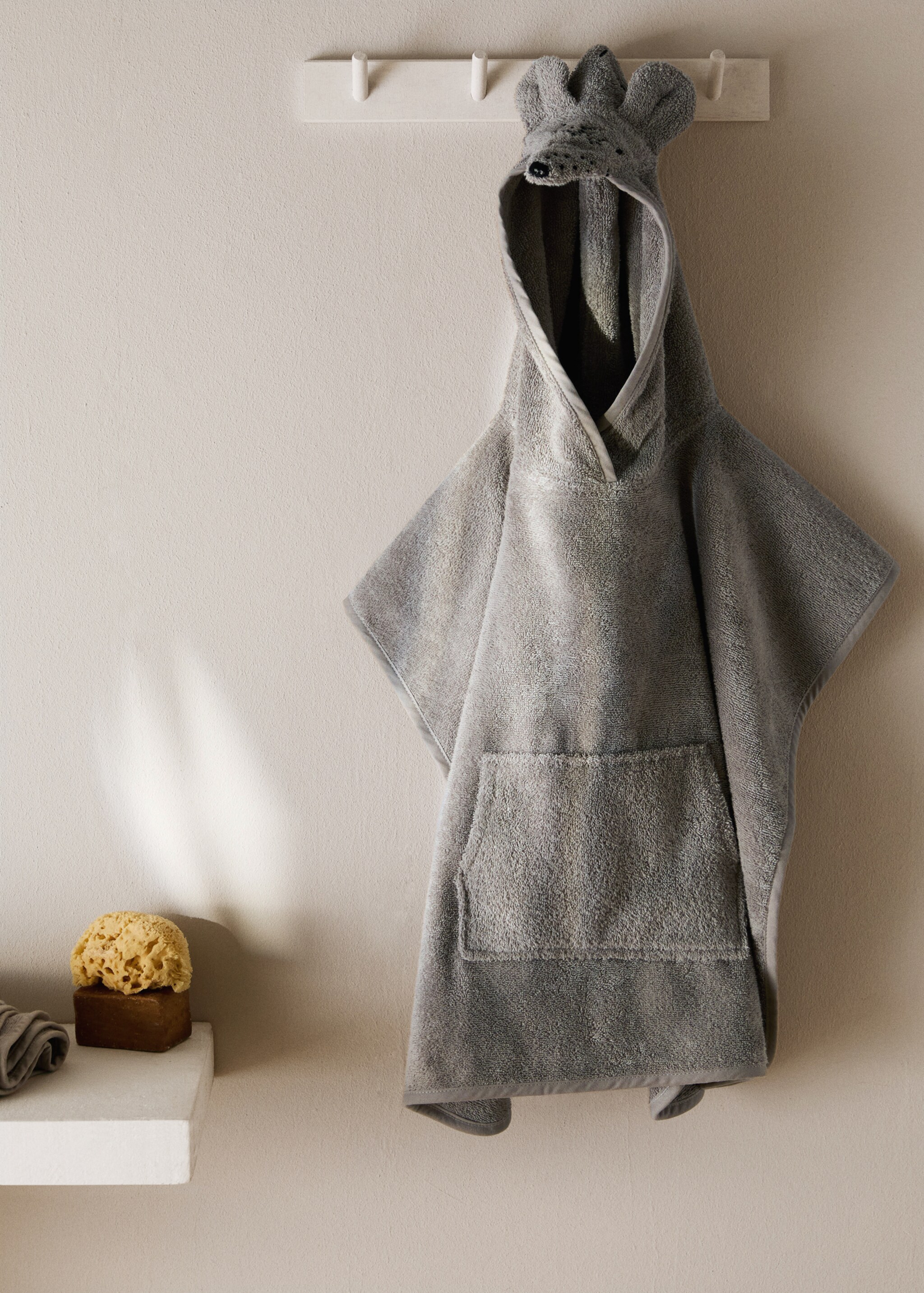 Children's bath poncho with decorative hood detail - General plane, Medium Brown. Ref: 17091575-00.