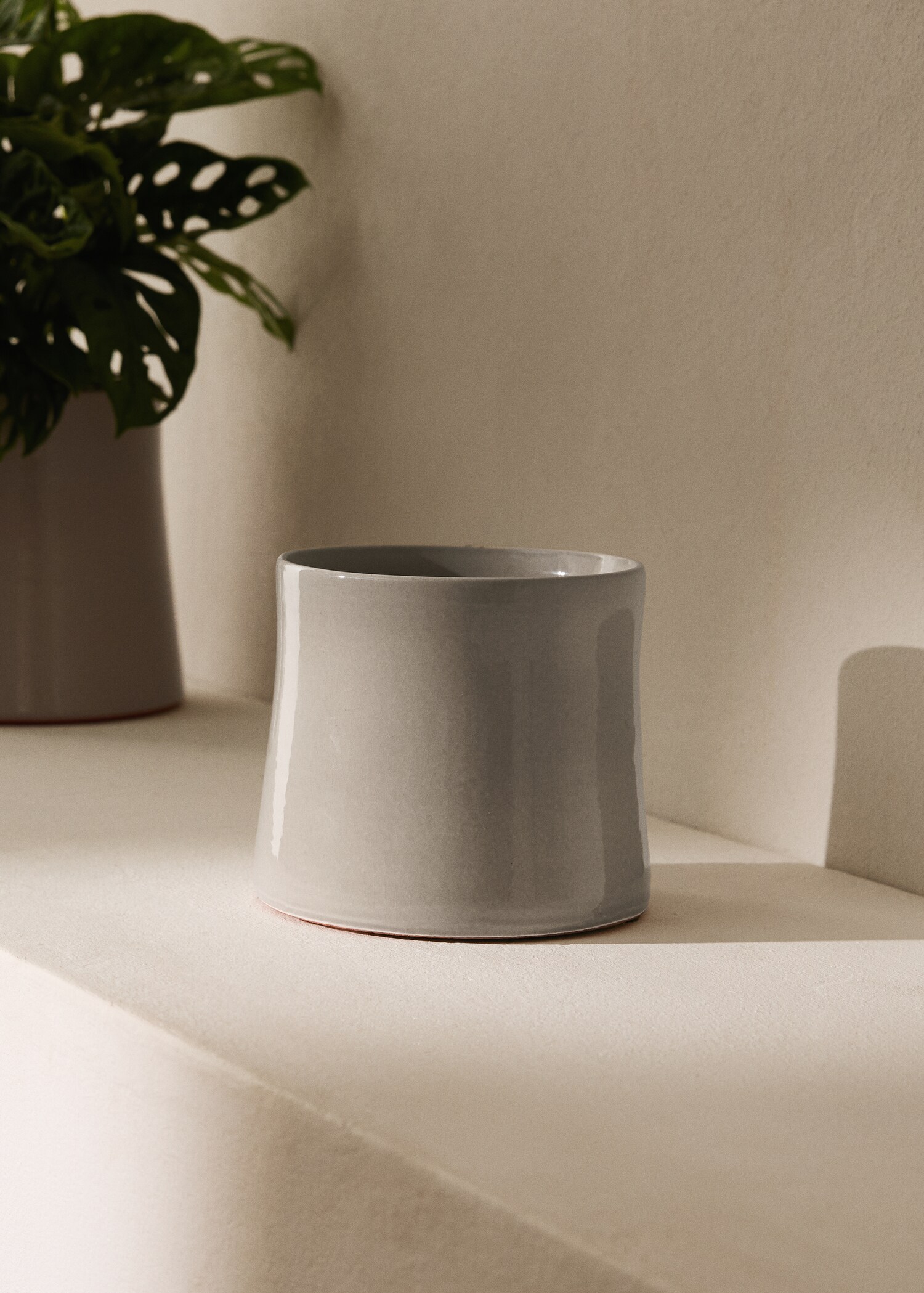 Small terracotta planter - General plane
