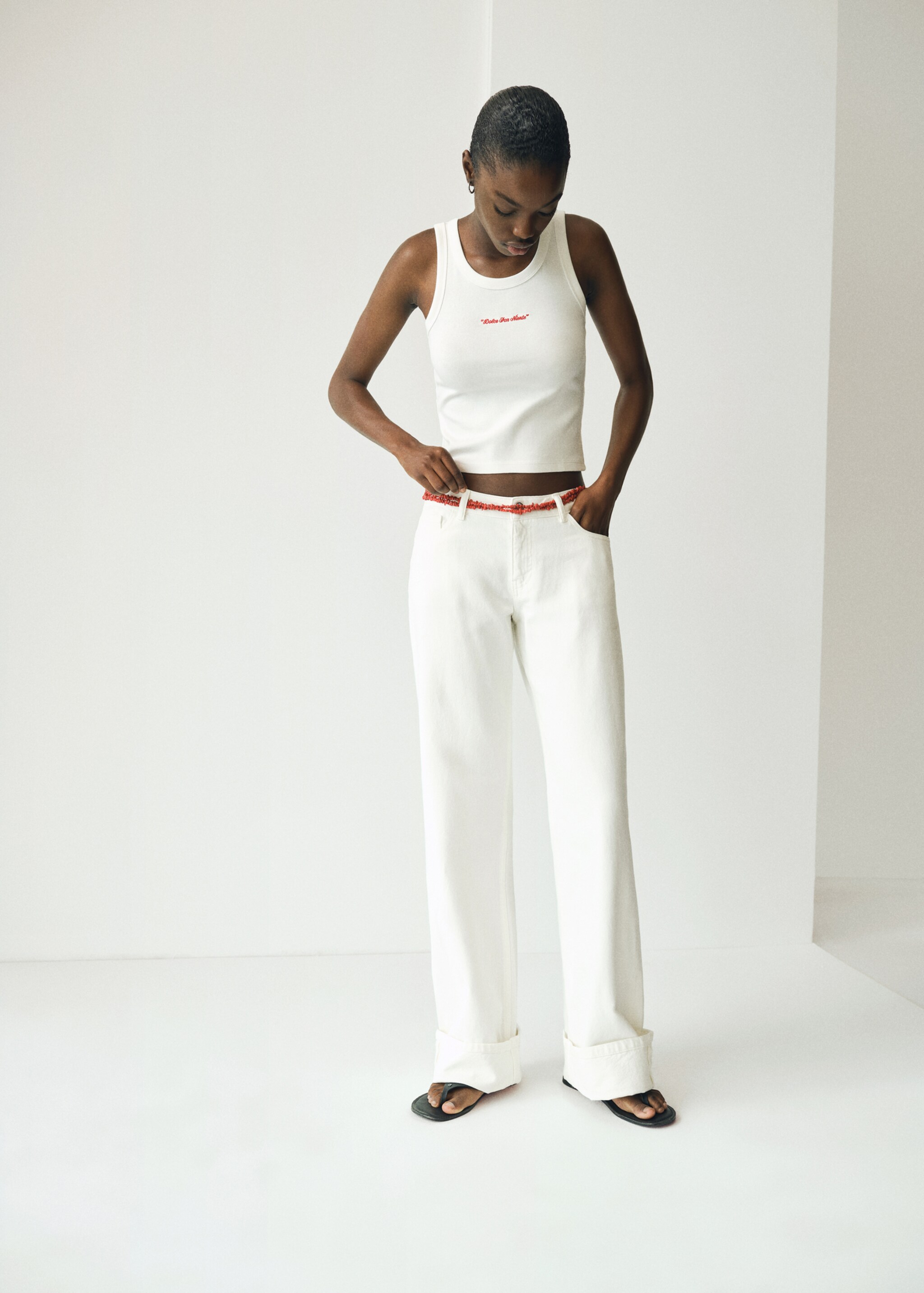 Embroidered top - General plane