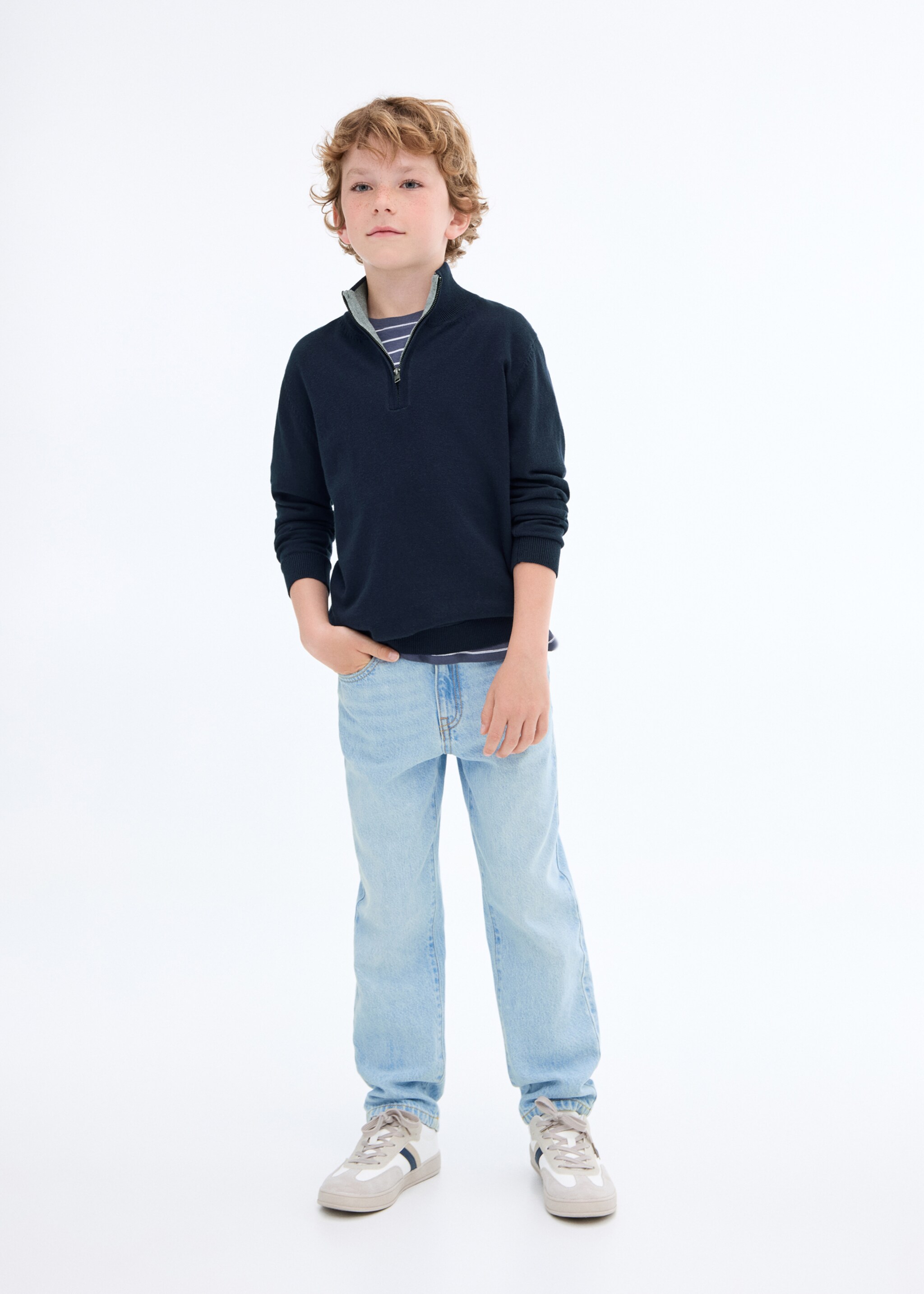 Regular straight jeans - General plane